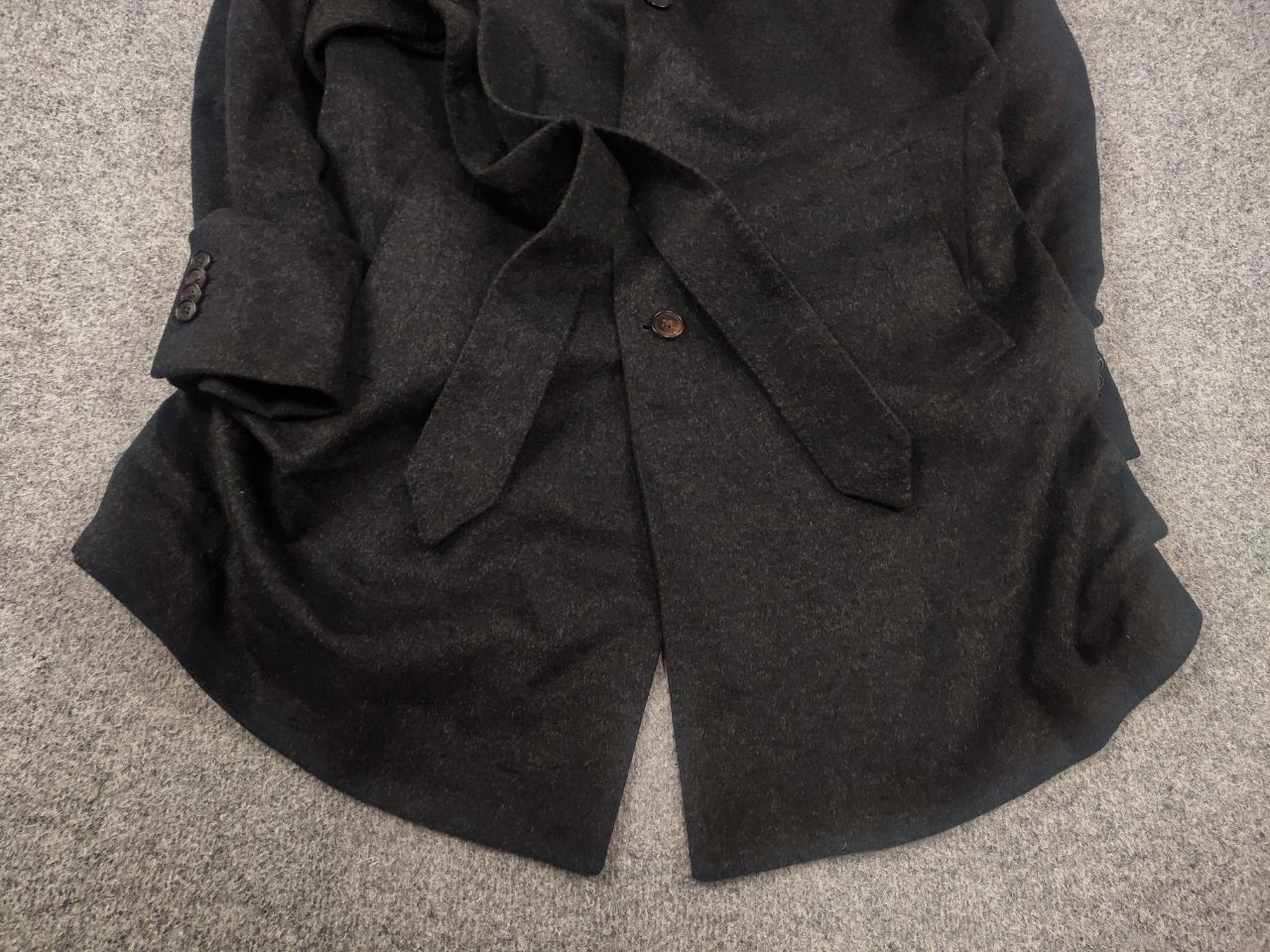 Suitsupply Suitsupply Vicenza overcoat Wool Buttons and belt Mid Jacket Size US L / EU 52-54 / 3 - 5 Thumbnail