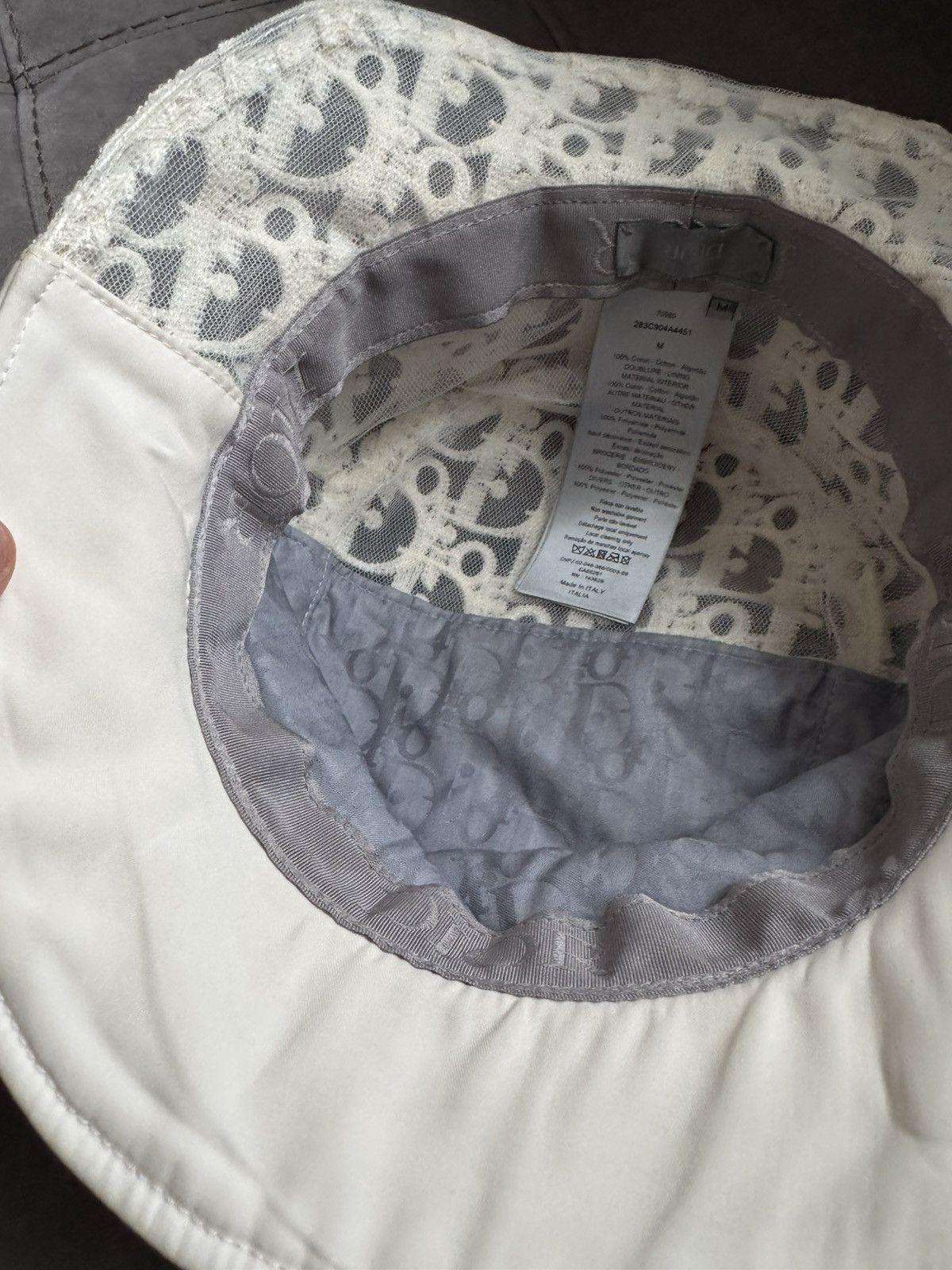 Dior DIOR bucket hat check sizes in photos and by tape measure Size ONE SIZE - 8 Thumbnail