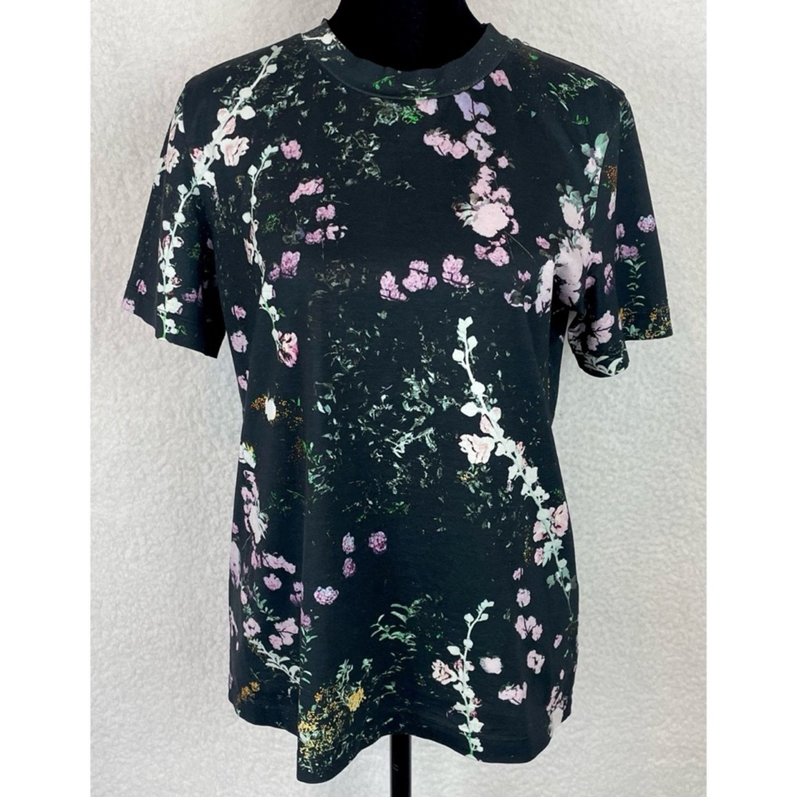 3.1 Phillip Lim 3.1 PHILLIP LIM • Black Floral Crewneck Short Sleeve Tee Size M / US 6-8 / IT 42-44 - 10 Thumbnail