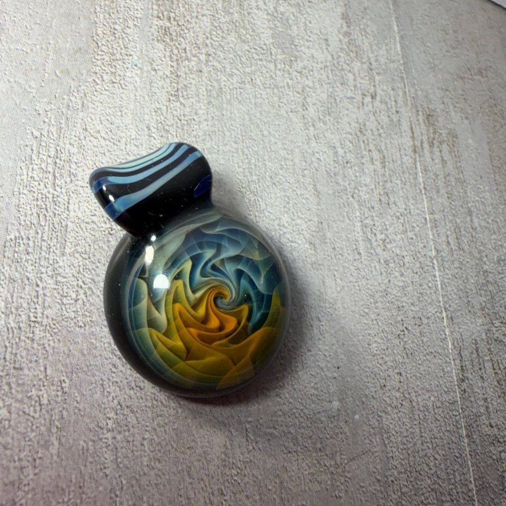Trippy glass pendant Heady