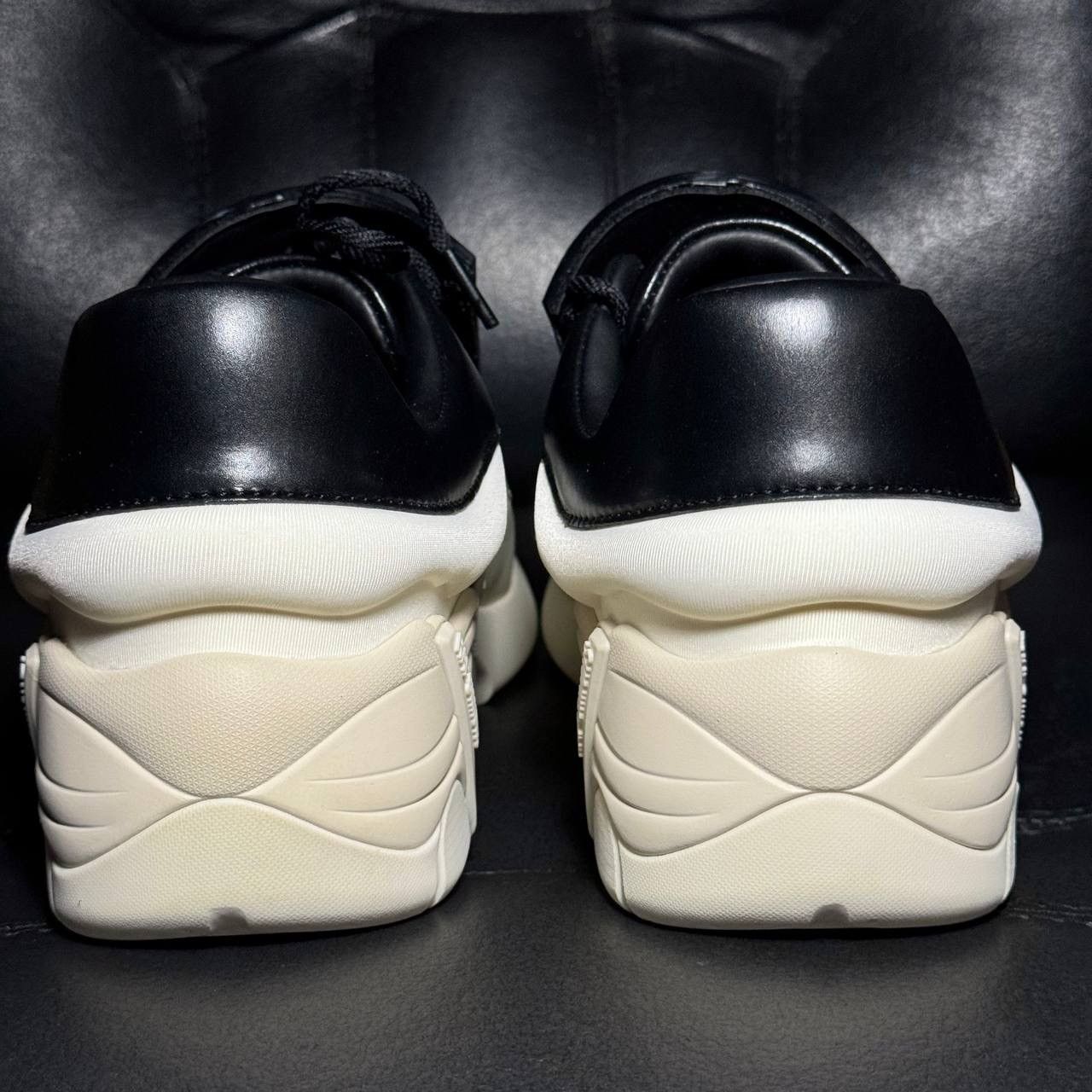 Raf Simons Raf Simons Antei White Black Size US 7 / EU 40 - 2 Thumbnail