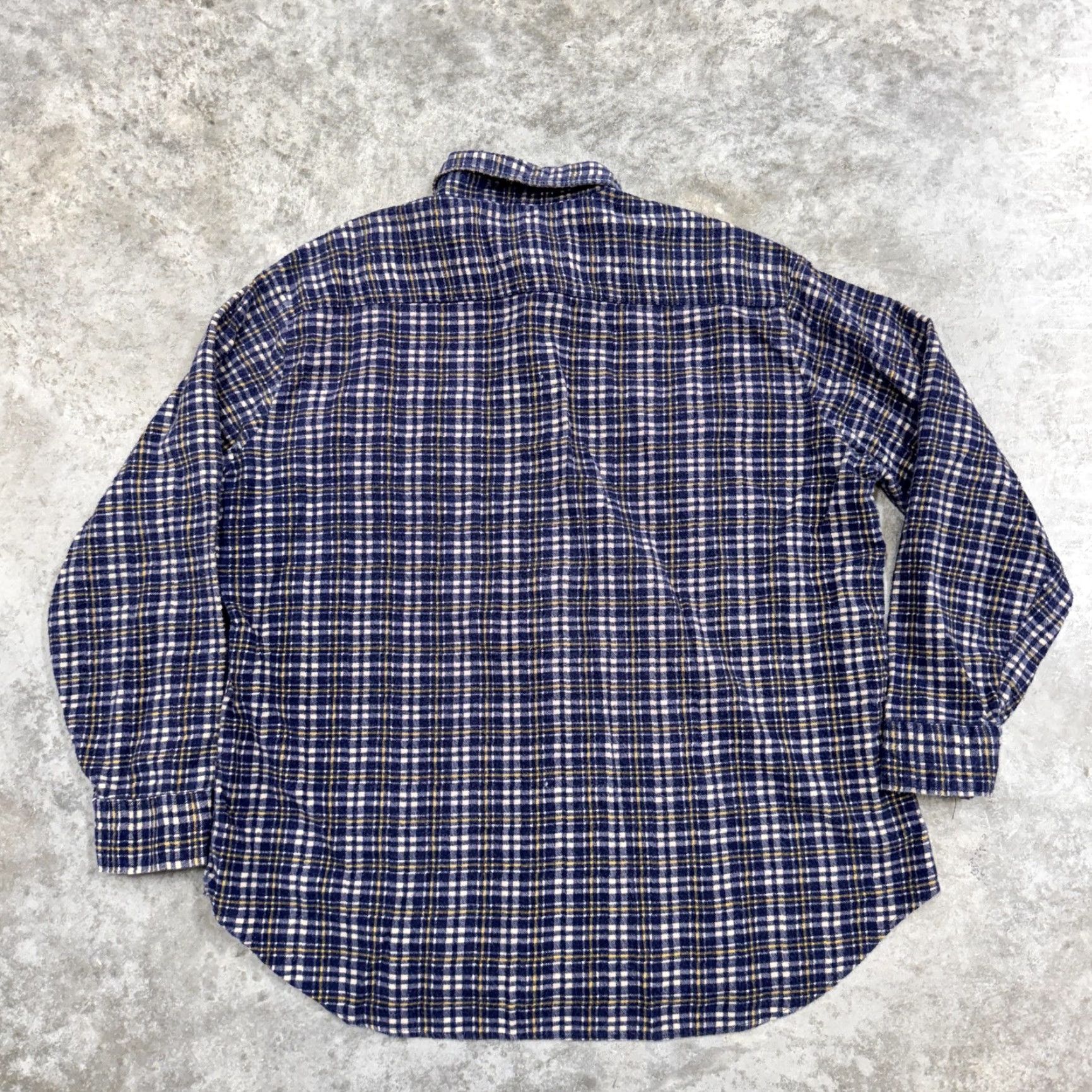 JCPenney VINTAGE The Men's Shop Shirt Mens XL Blue Plaid Flannel Long Sleeve Button Up JCPenney Size US XL / EU 56 / 4 - 5 Thumbnail