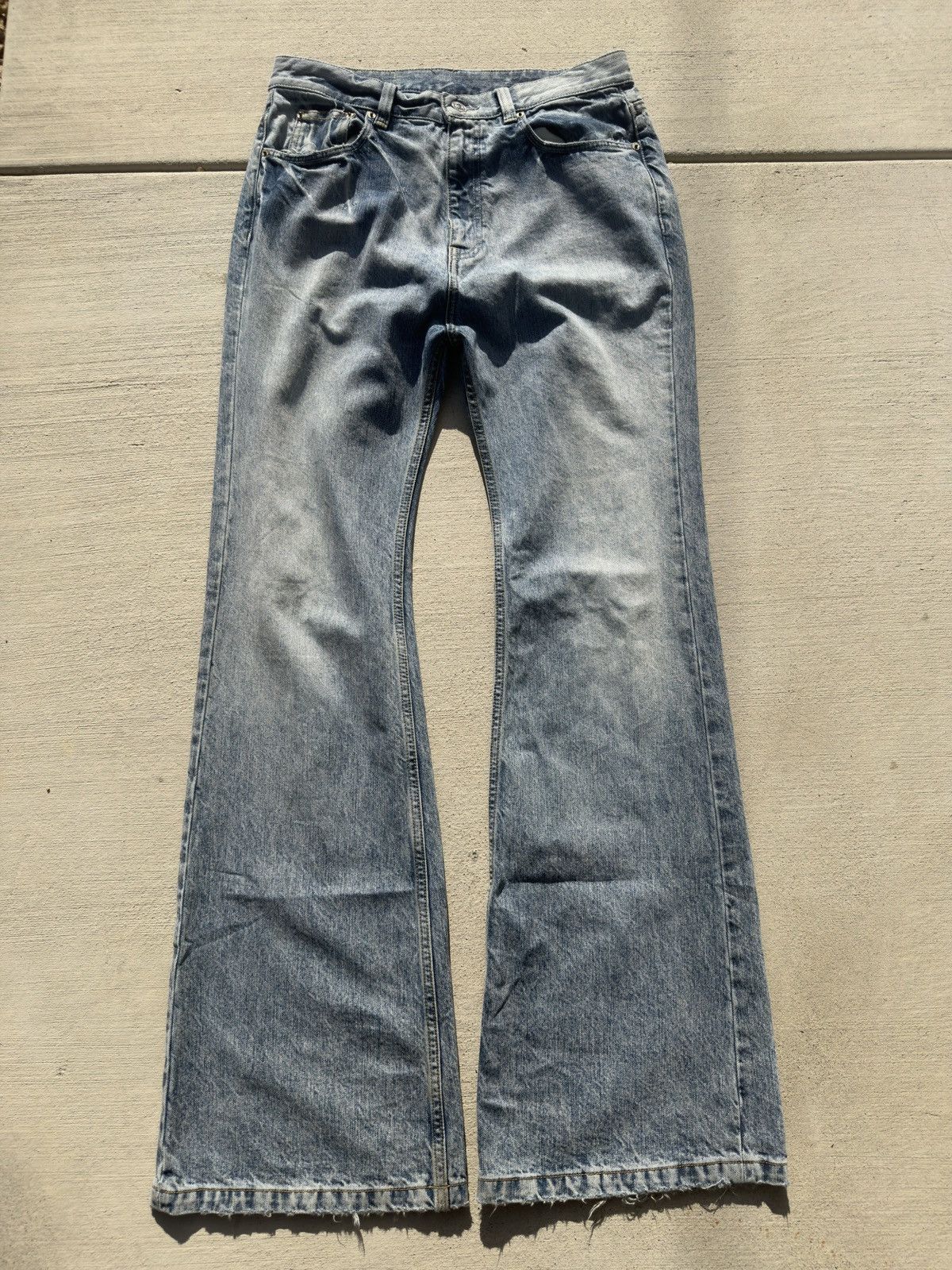 Balenciaga Balenciaga Lost Tape Size US 32 / EU 48 - 1 Thumbnail