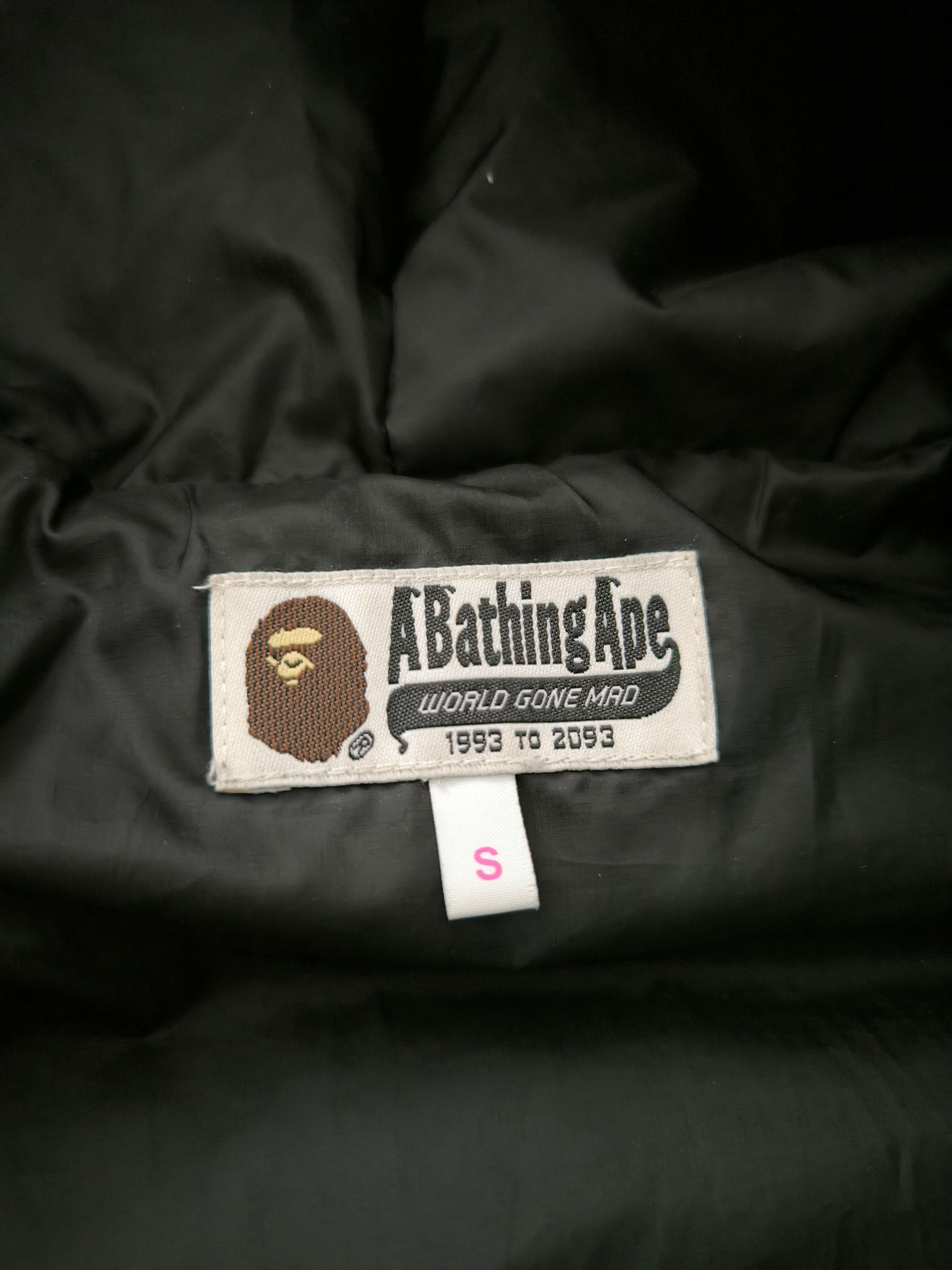Bape Unisex Bape Shark Puffer Parka, size S, good condition Size S / US 4 / IT 40 - 6 Thumbnail