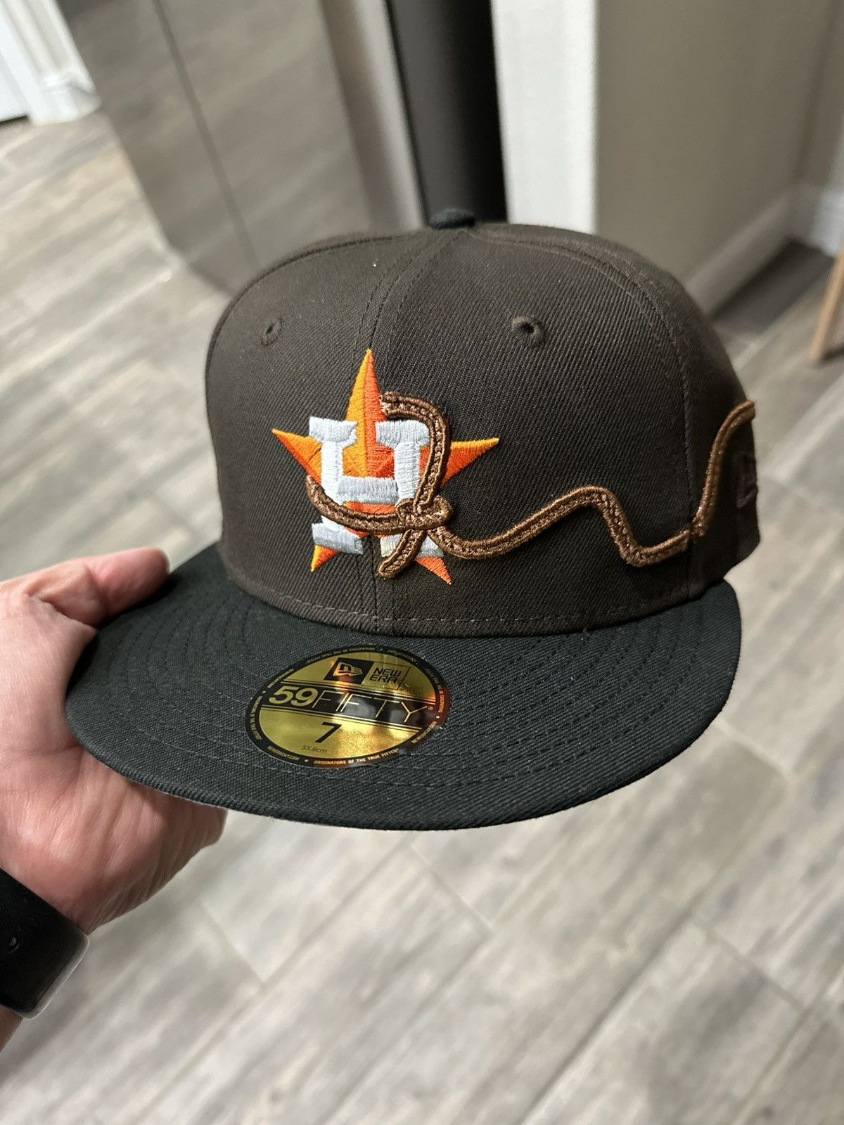 New Era HOUSTON ASTROS X HAT CLUB AMUSEMENT PARK ROPE RODEO BROWN Size ONE SIZE - 5 Thumbnail