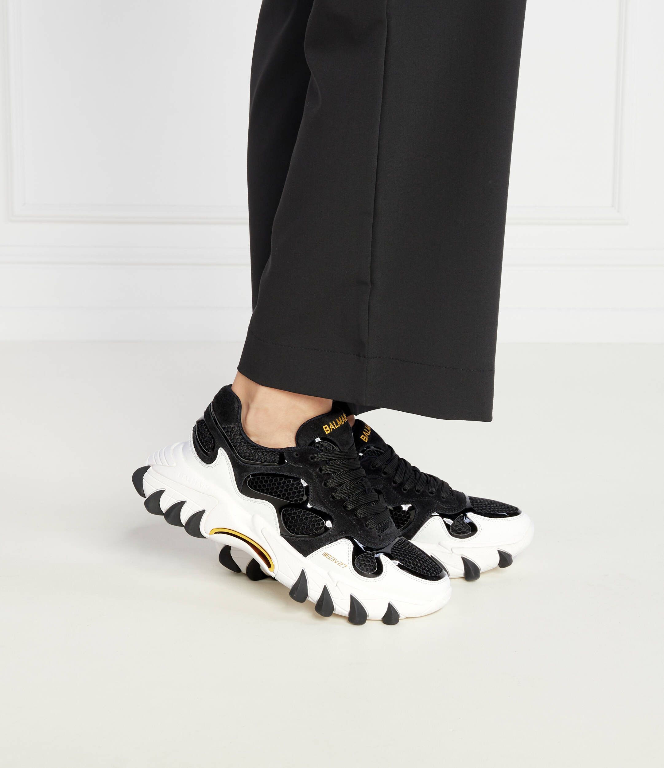 Balmain o1s1wg110425 B-East Low-Top Sneakers in White Black Size US 7 / IT 37 - 2 Thumbnail