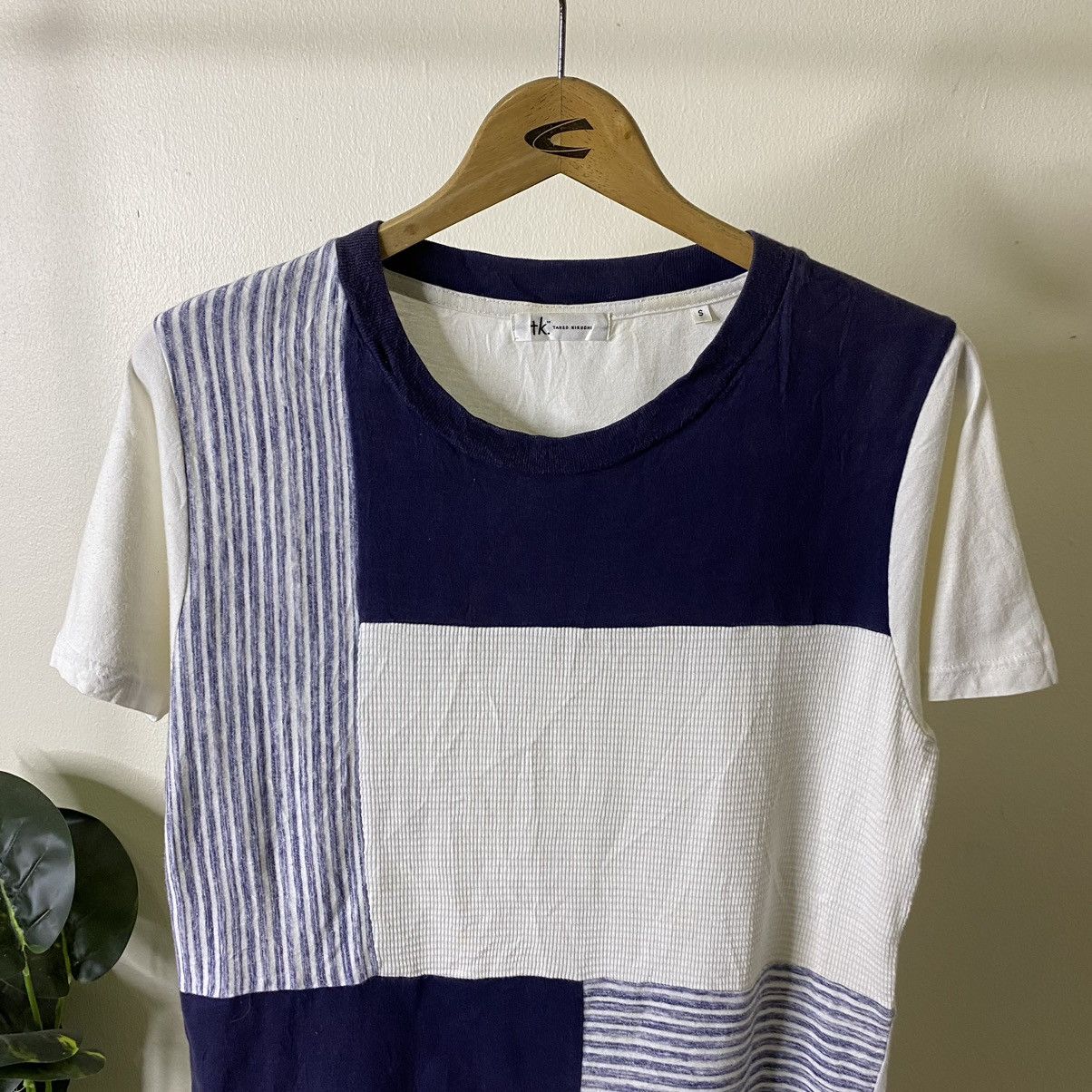 Takeo Kikuchi Takeo Kikuchi Asymmetrical Tee Avant Garde Style Size US S / EU 44-46 / 1 - 2 Thumbnail