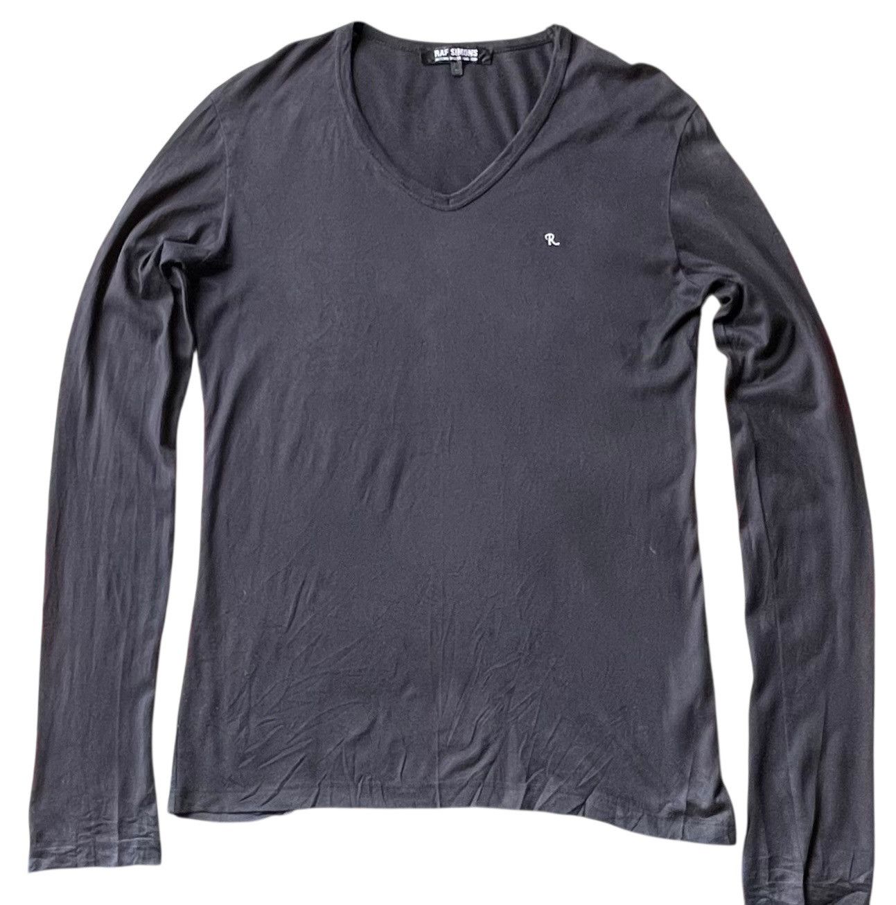 Raf Simons A/W 2005-2006 Raf Simons R Small Logo Long Sleeve Tee Size US S / EU 44-46 / 1 - 1 Thumbnail