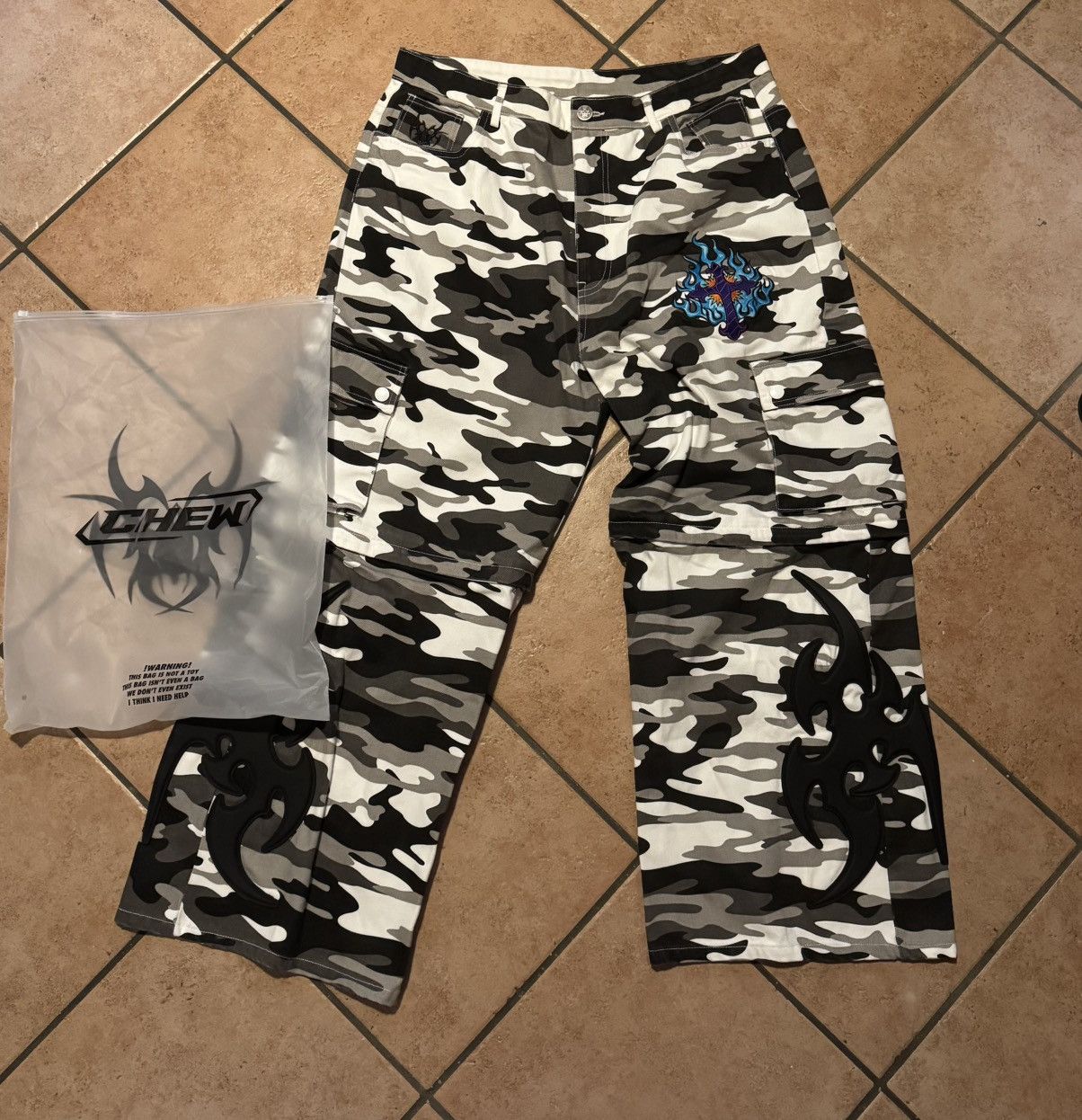 Chew Forever Wrath Camo Pants w Embroidery Size US 36 / EU 52 - 1 Thumbnail