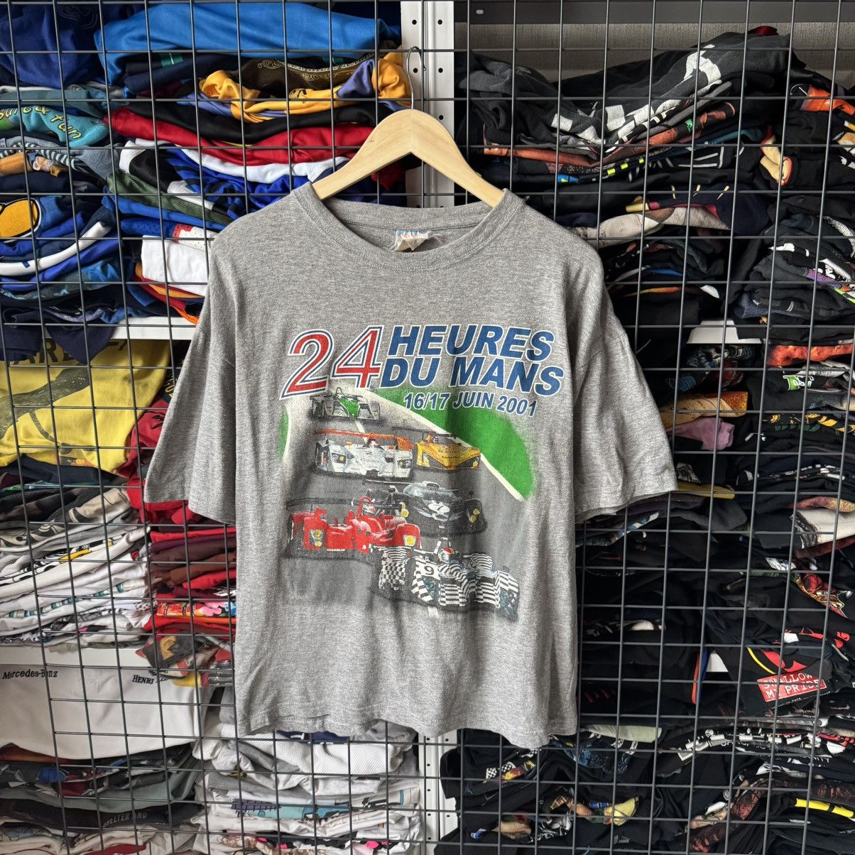Vintage Vintage 24 Heures Du Mans 2001 Racing F-1 T-shirt Size US M / EU 48-50 / 2 - 1 Thumbnail