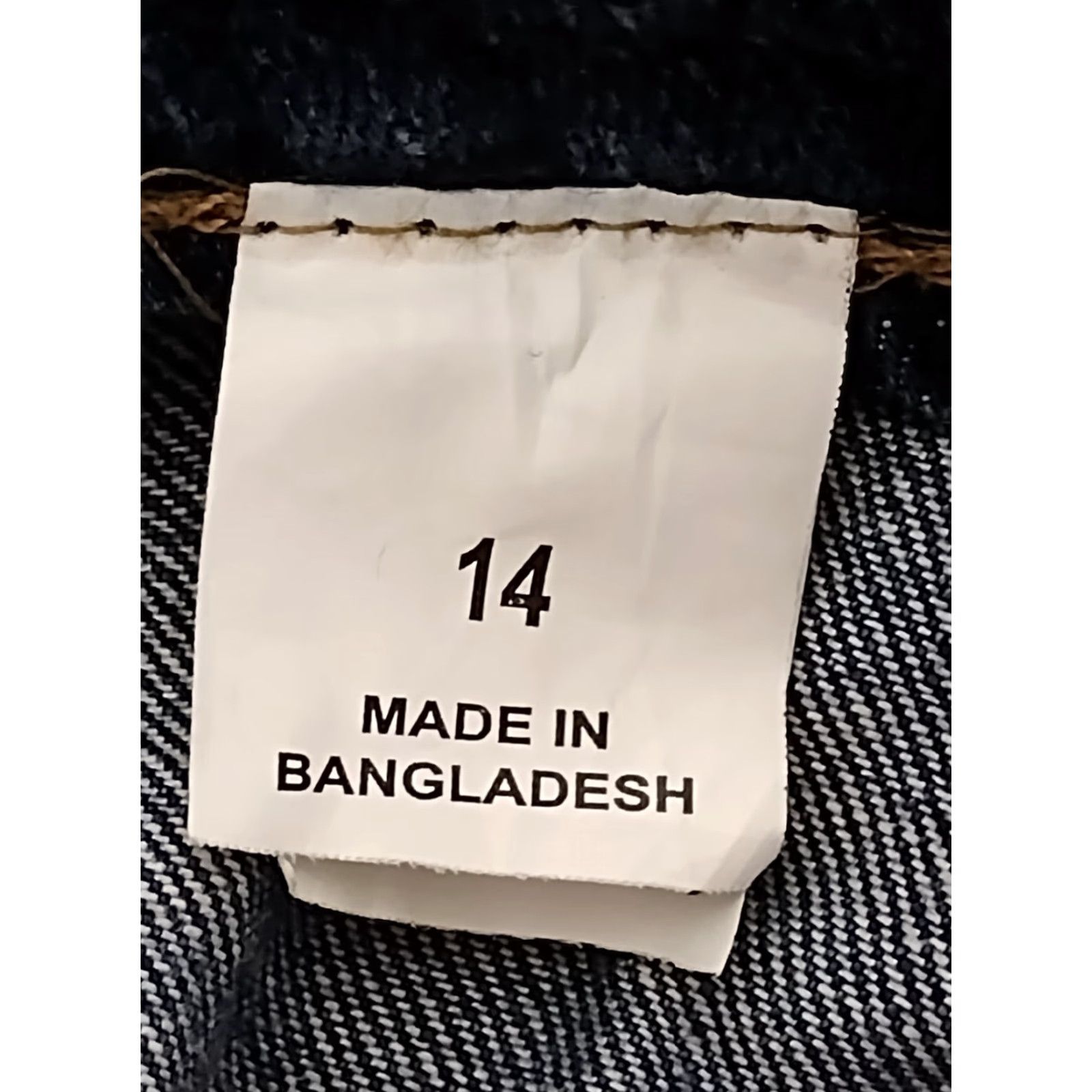 Denime Unbranded Women's Jeans 100% Cotton Denim Size 14 Blue Dark Wash 34W 24Inseam 90s Distressed Relaxed Straight Button Closure Size 36" / US 14 / IT 50 - 5 Thumbnail