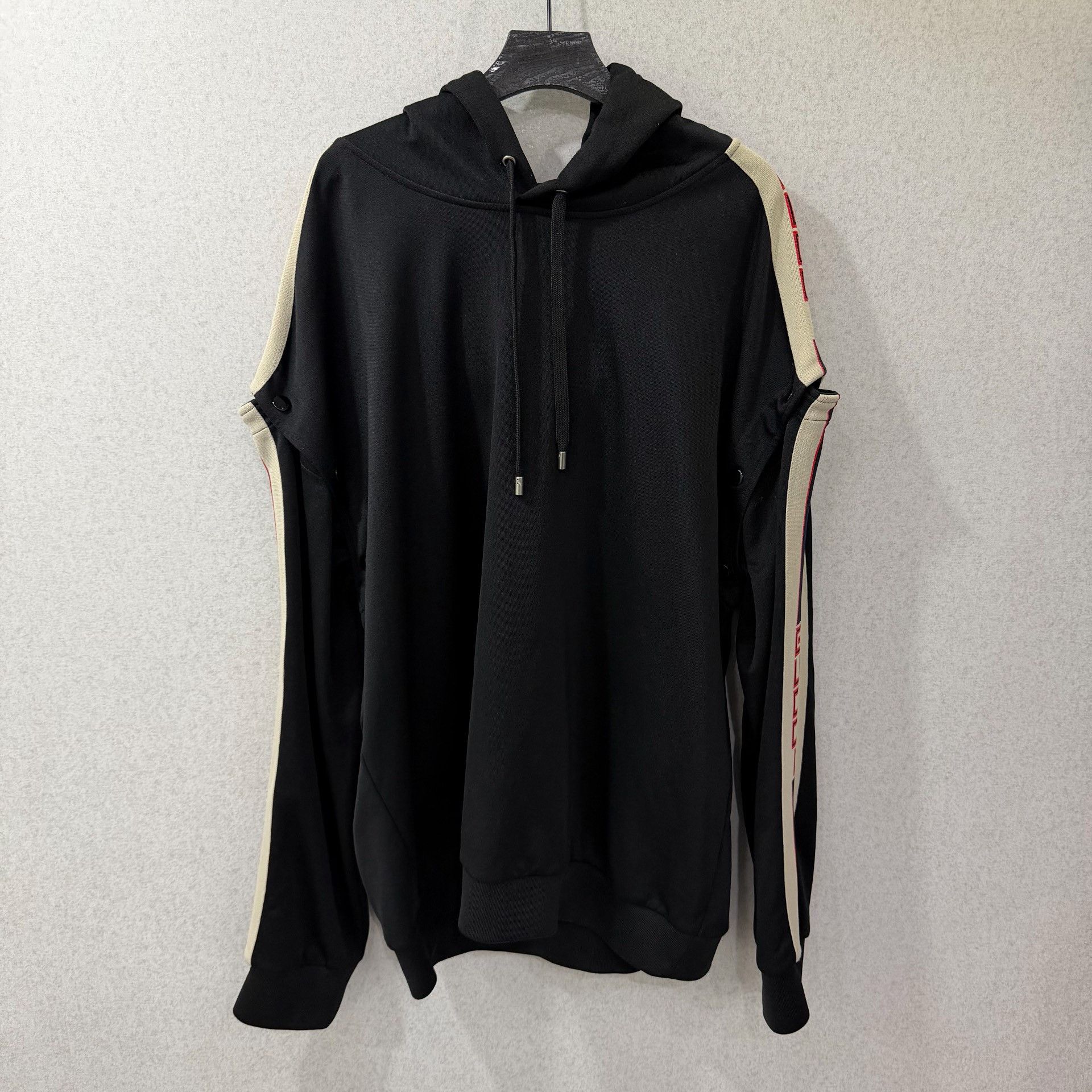 Gucci Gucci Patchwork Hoodie XL Women Size XL / US 12-14 / IT 48-50 - 1 Thumbnail