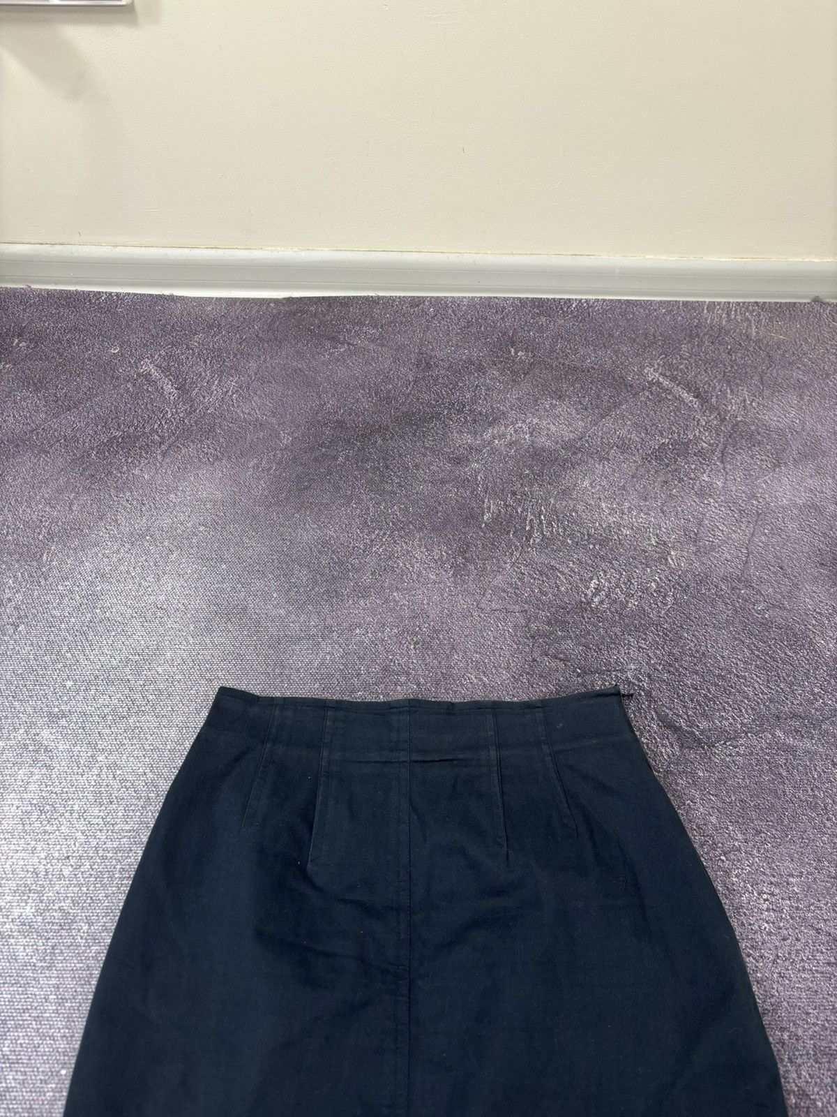 Iceberg Vintage Iceberg Women’s Navy Classic Luxury Midi Skirt Size 28" / US 6 / IT 42 - 11 Thumbnail