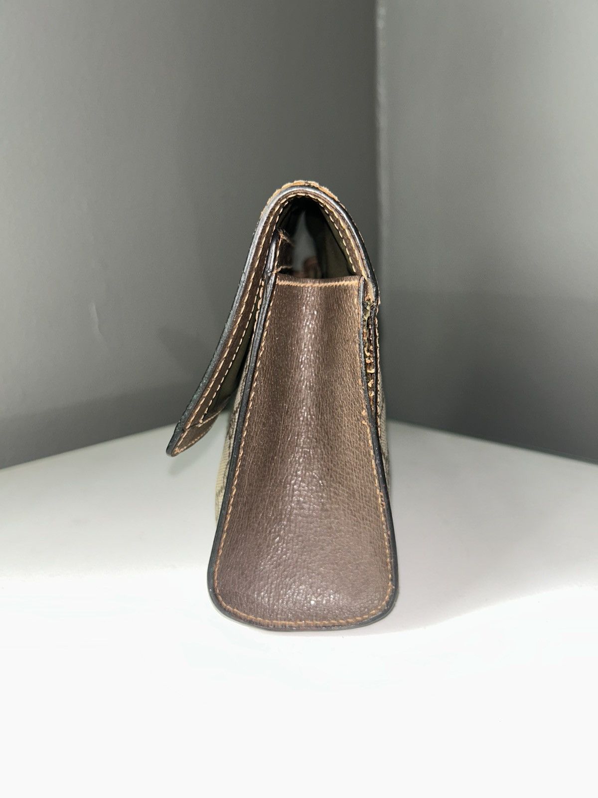 Gucci Vintage Gucci Parfums GG Supreme Sherry Line Clutch Bag Size ONE SIZE - 10 Thumbnail