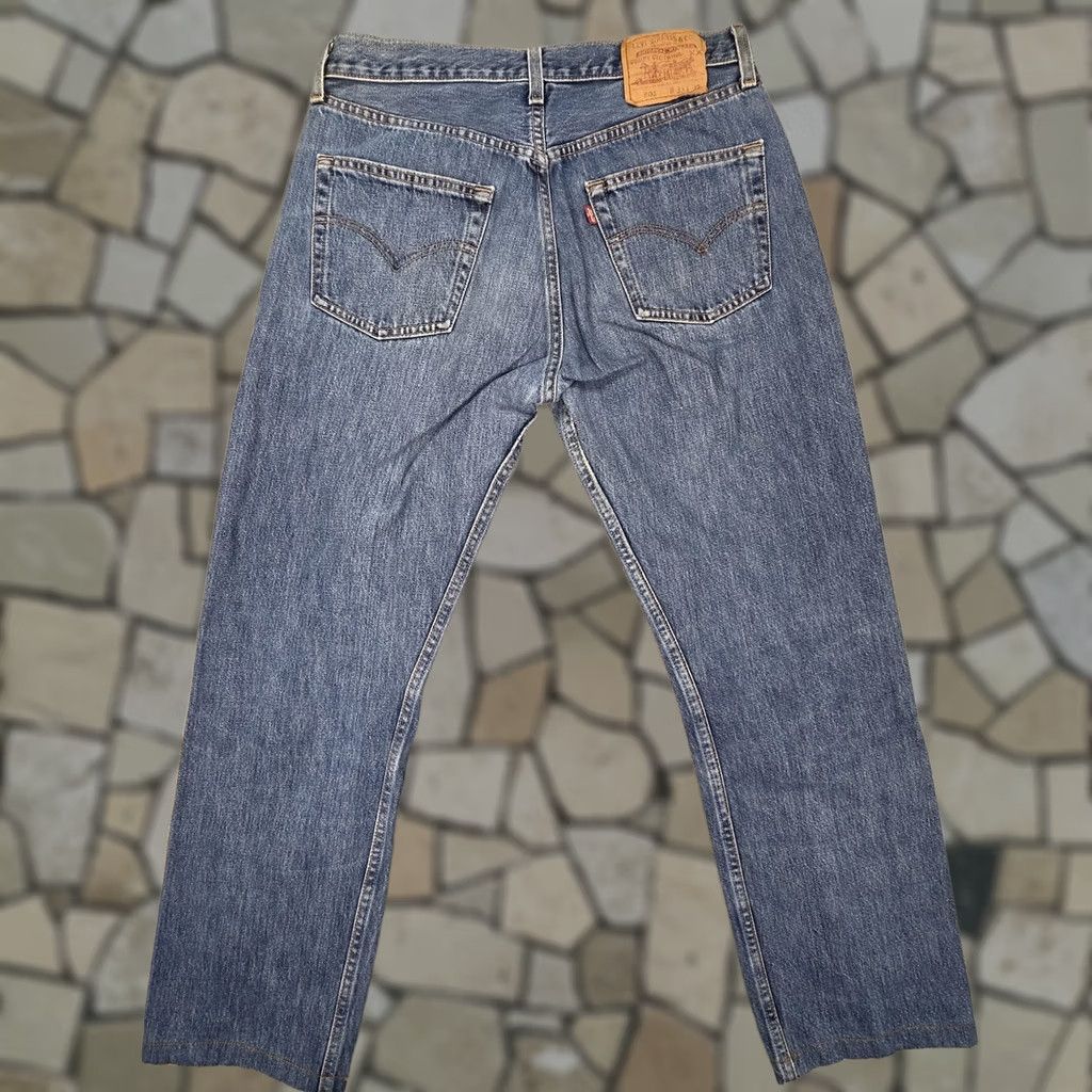Levi's VTG Levi's 501 Jeans Mens Straight 30x28 Blue Denim 90s Stains Altered Hem Vintage Fits Mens Size US 30 / EU 46 - 1 Thumbnail