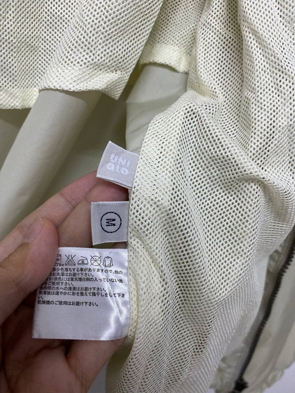 Japanese Brand uniqlo japanese brands light zipper jacket nice design Size US M / EU 48-50 / 2 - 3 Thumbnail