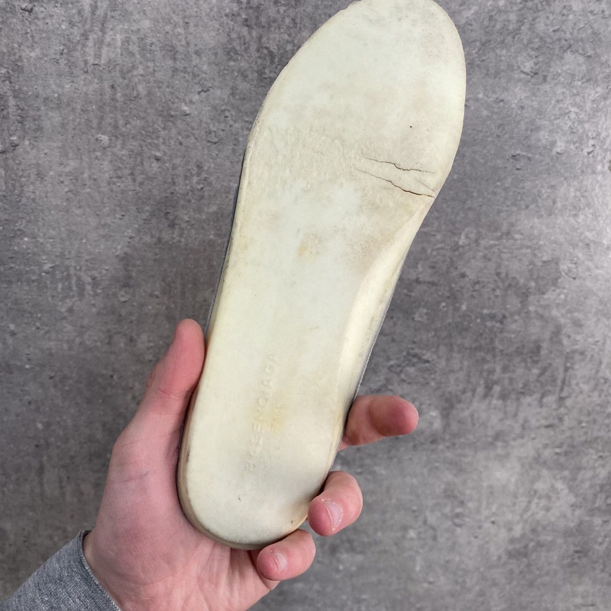 Balenciaga Balenciaga Arena Low White Cracked Leather Sneakers Size US 7 / EU 40 - 12 Thumbnail