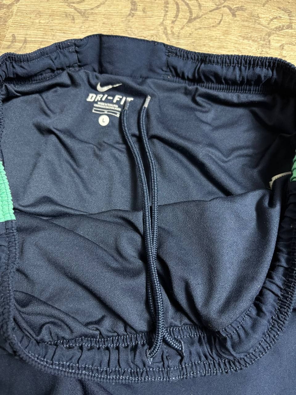 Nike Barcelona Away 2010-11 Nike Shorts SZ L soccer football Size US 34 / EU 50 - 8 Thumbnail