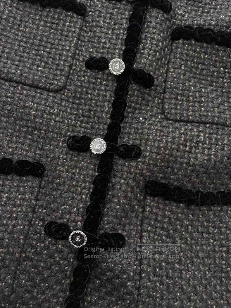Chanel Chanel Black four-pocket black buckle rolled edge tweed si Size XS / US 0-2 / IT 36-38 - 3 Thumbnail
