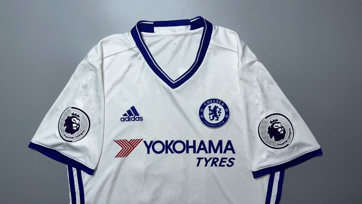 Vintage CHELSEA ADIDAS 2016/2017 FOOTBALL THIRD JERSEY #10 HAZARD Size US M / EU 48-50 / 2 - 3 Thumbnail