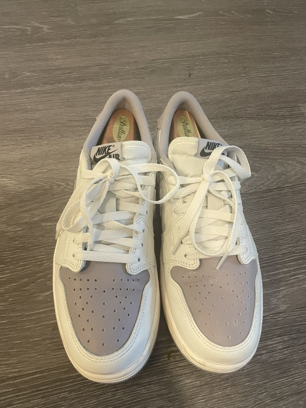 Nike Nike Air Jordan 1 Low OG Size US 9.5 / EU 42-43 - 2 Thumbnail
