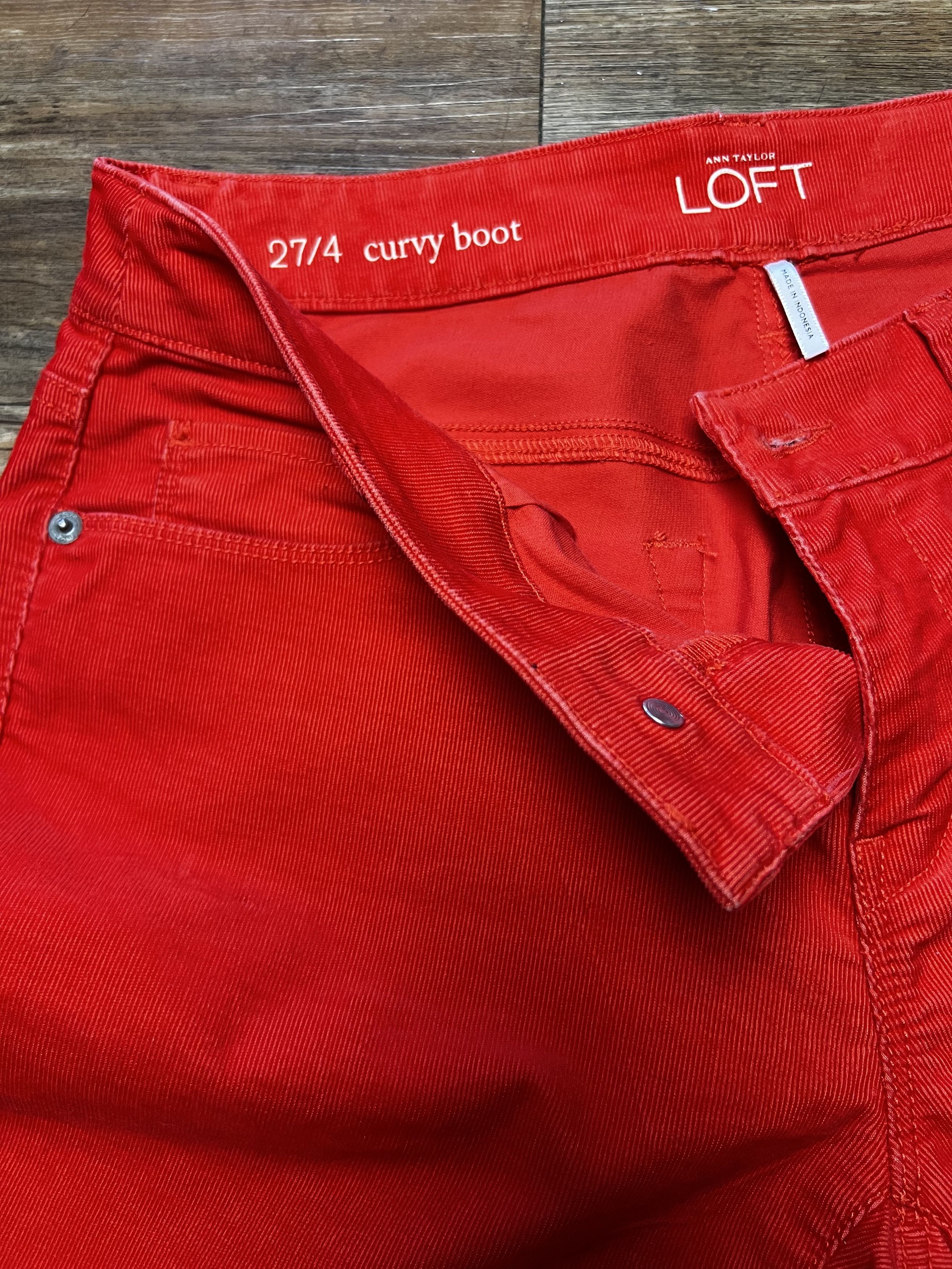 Ann Taylor Ann Taylor Loft Red Corduroy Curvy Boot Cut Jeans Size 27" / US 4 / IT 40 - 7 Thumbnail