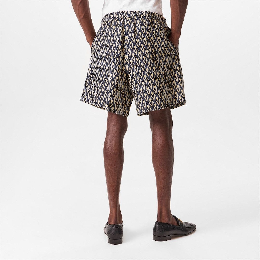 Valentino o1g2r1mq0526 V Emblem Shorts in Navy/Cream Size US 30 / EU 46 - 6 Thumbnail