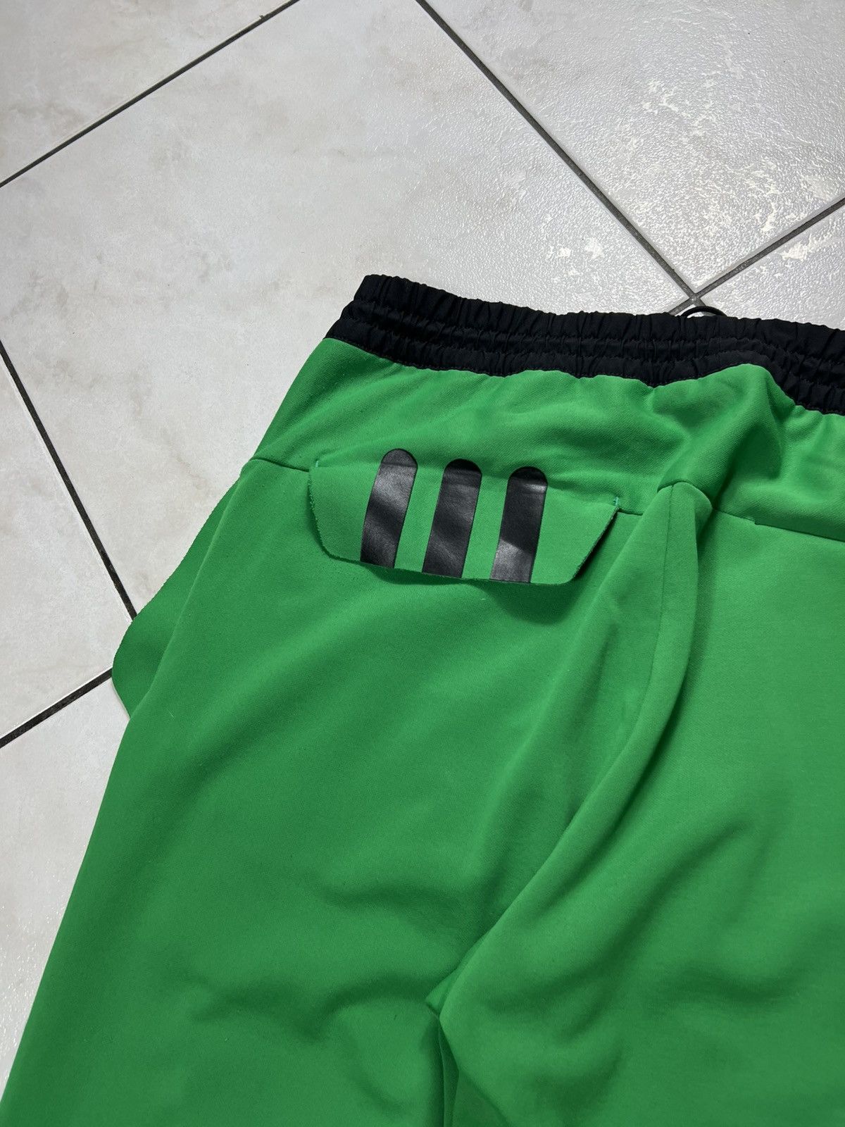 Adidas × Y-3 Adidas Y-3 Yohji Yamamoto sample tech modern sweatpants rare Size US 32 / EU 48 - 16 Thumbnail