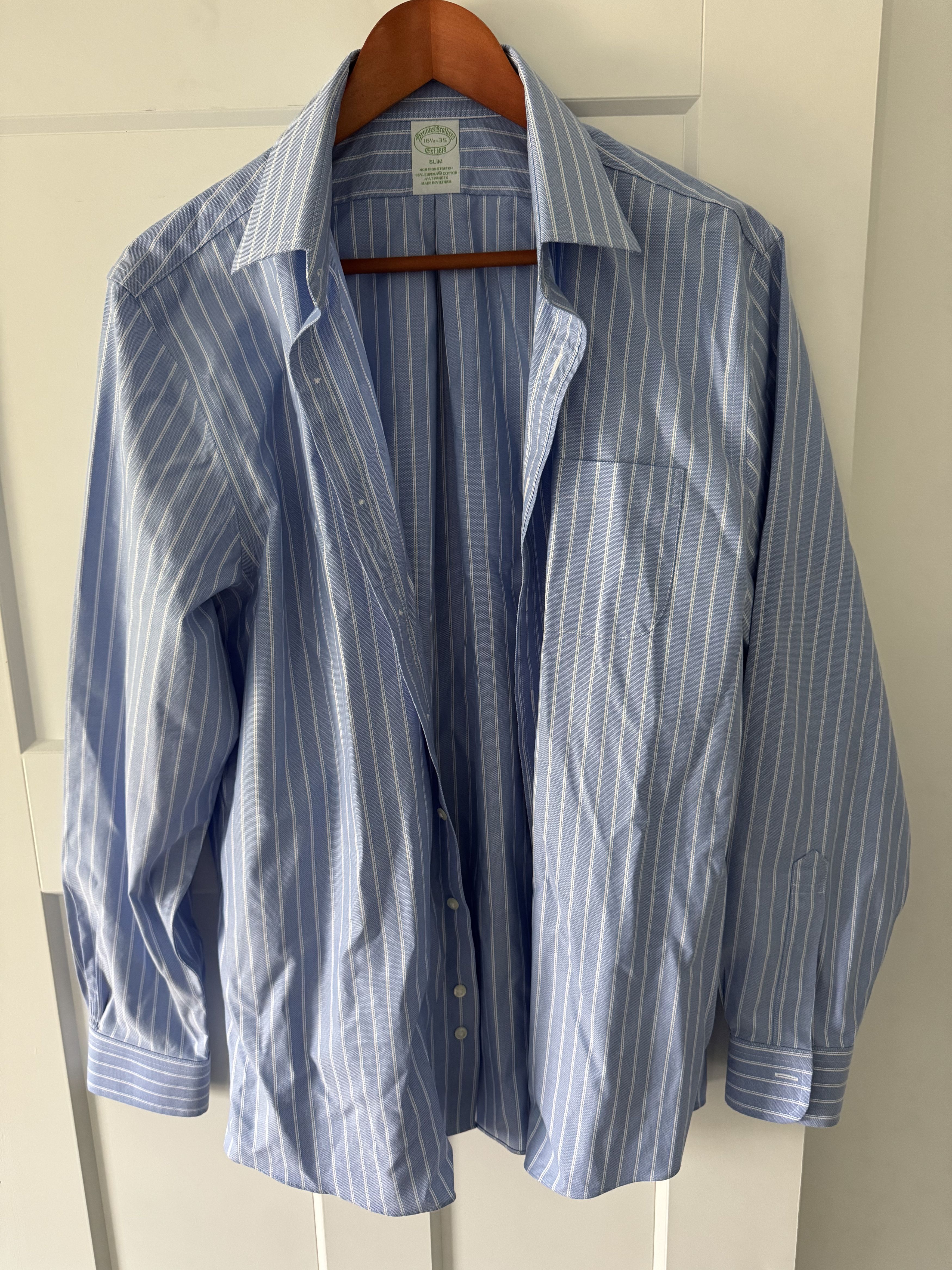 Brooks Brothers Two Brooks Brooks Brothers Stripe and Blue Dress Shirts Size US L / EU 52-54 / 3 - 1 Thumbnail