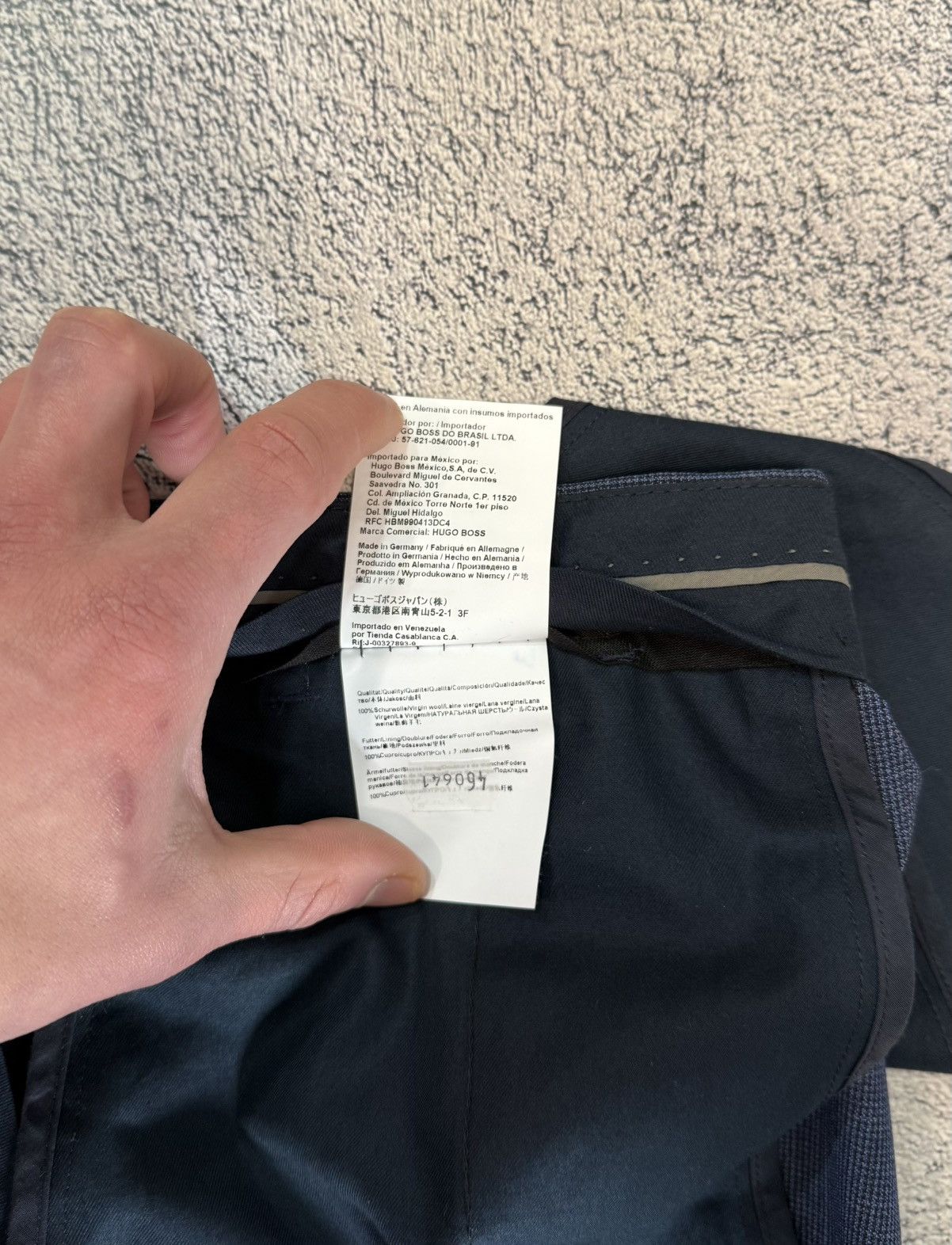 Hugo Boss Hugo Boss Men Wool Suit US36R UK46 Dark Blue 2Button Germany Size 36R - 18 Thumbnail
