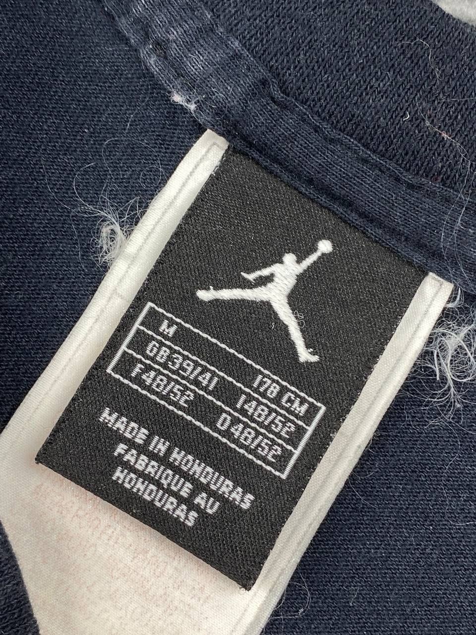 Nike Vintage Nike Air Jordan 00s Big Logo Men Size M Black Size US M / EU 48-50 / 2 - 7 Thumbnail