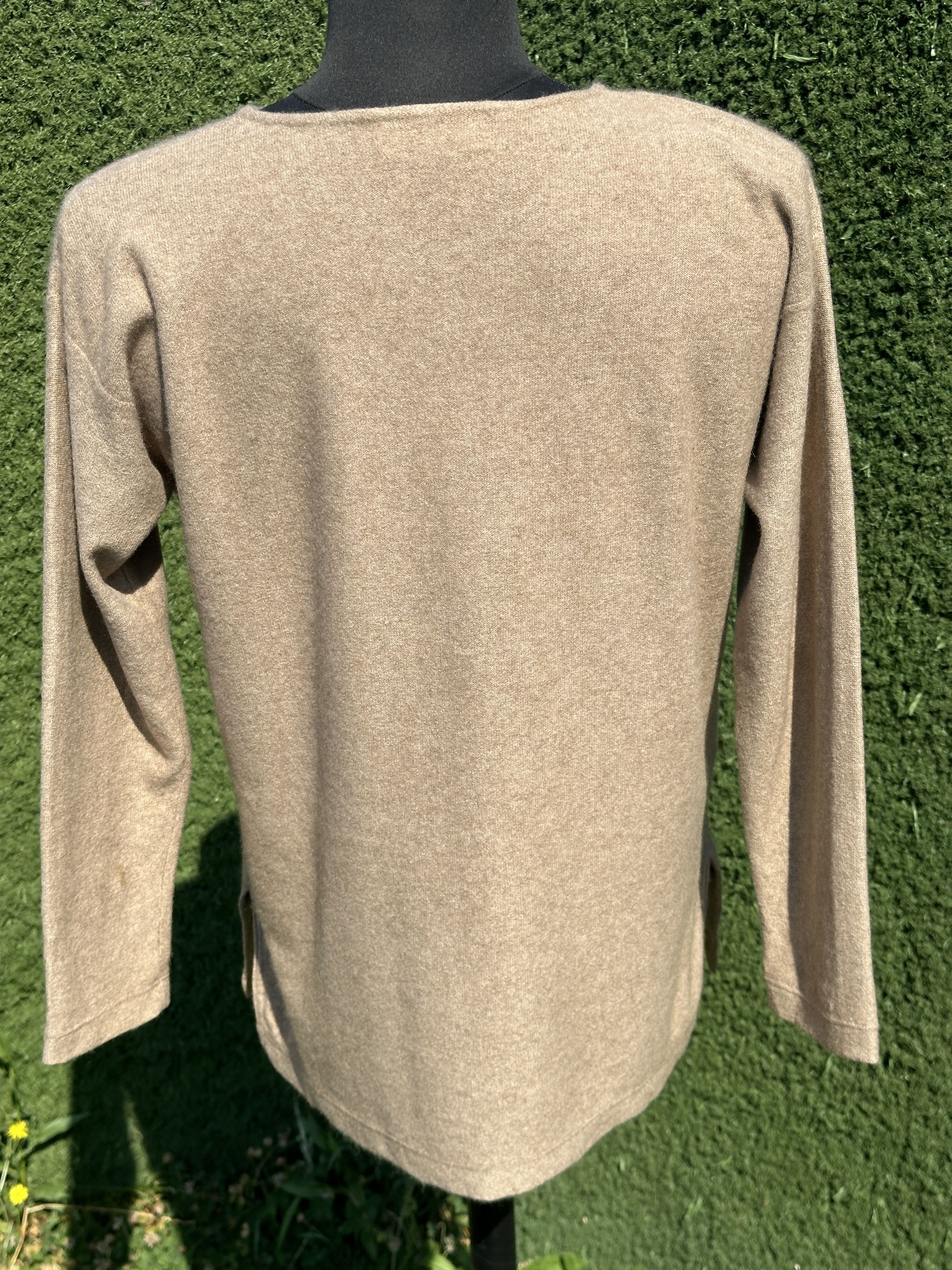 Brunello Cucinelli 1650$ Brunello Cucinelli Cashmere V Neck Oversize Size M L Size L / US 10 / IT 46 - 2 Thumbnail
