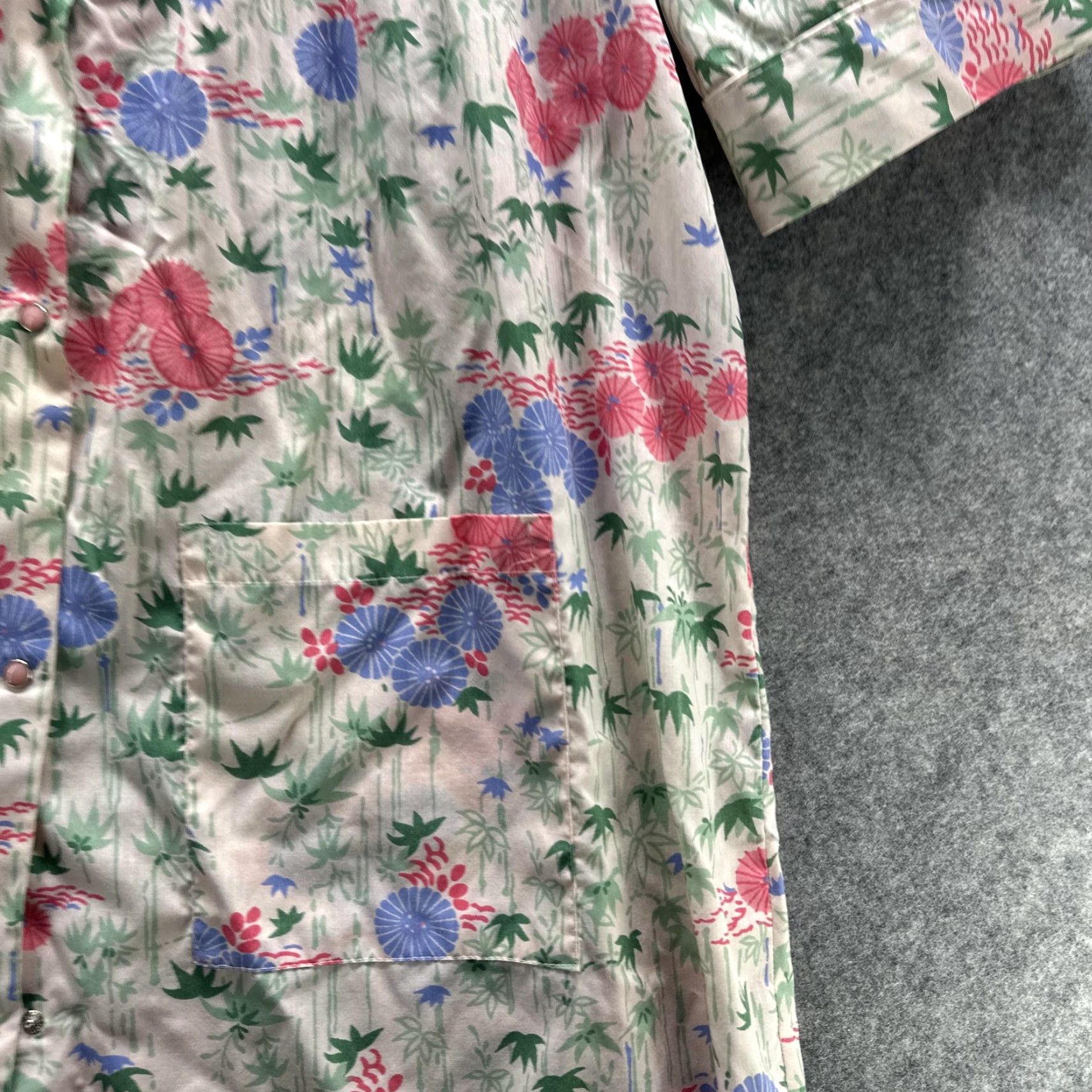 Sears VINTAGE Sears Comfort Coat Robe Womens Large Floral Bamboo Kaftan Housecoat 60s Size ONE SIZE - 7 Thumbnail