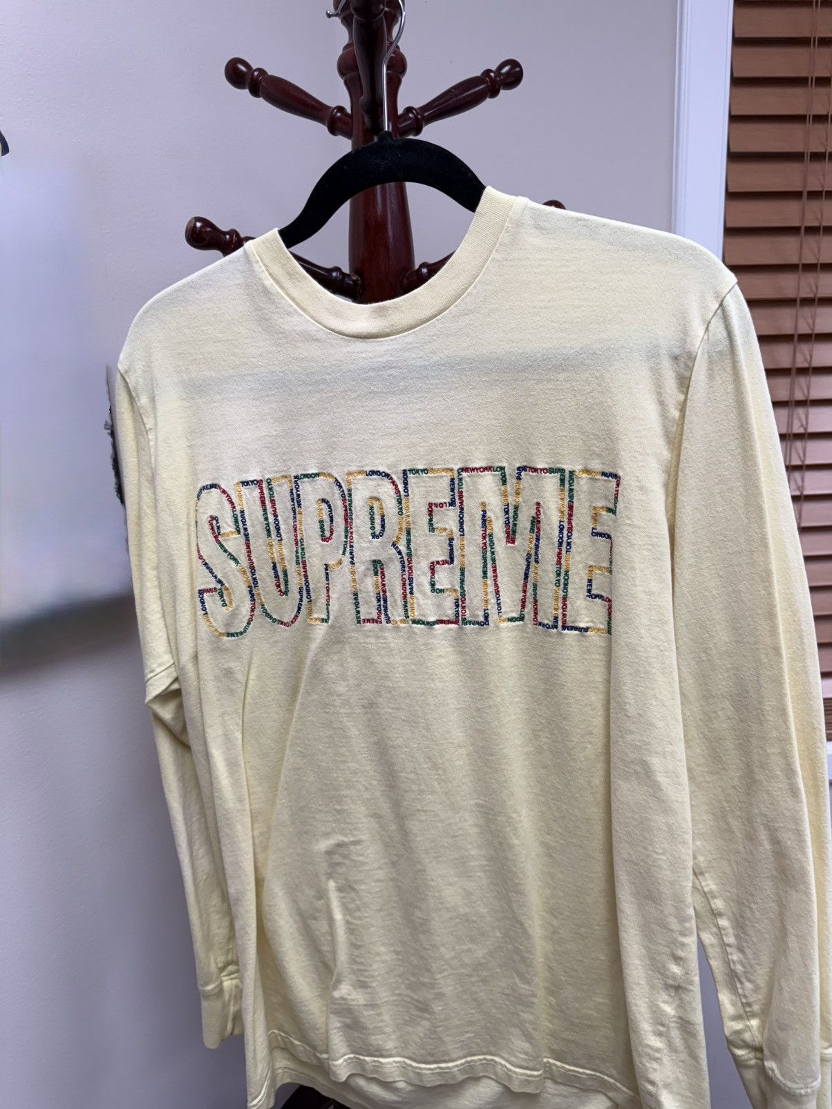 Supreme Supreme International L/S Tee Size US L / EU 52-54 / 3 - 1 Thumbnail