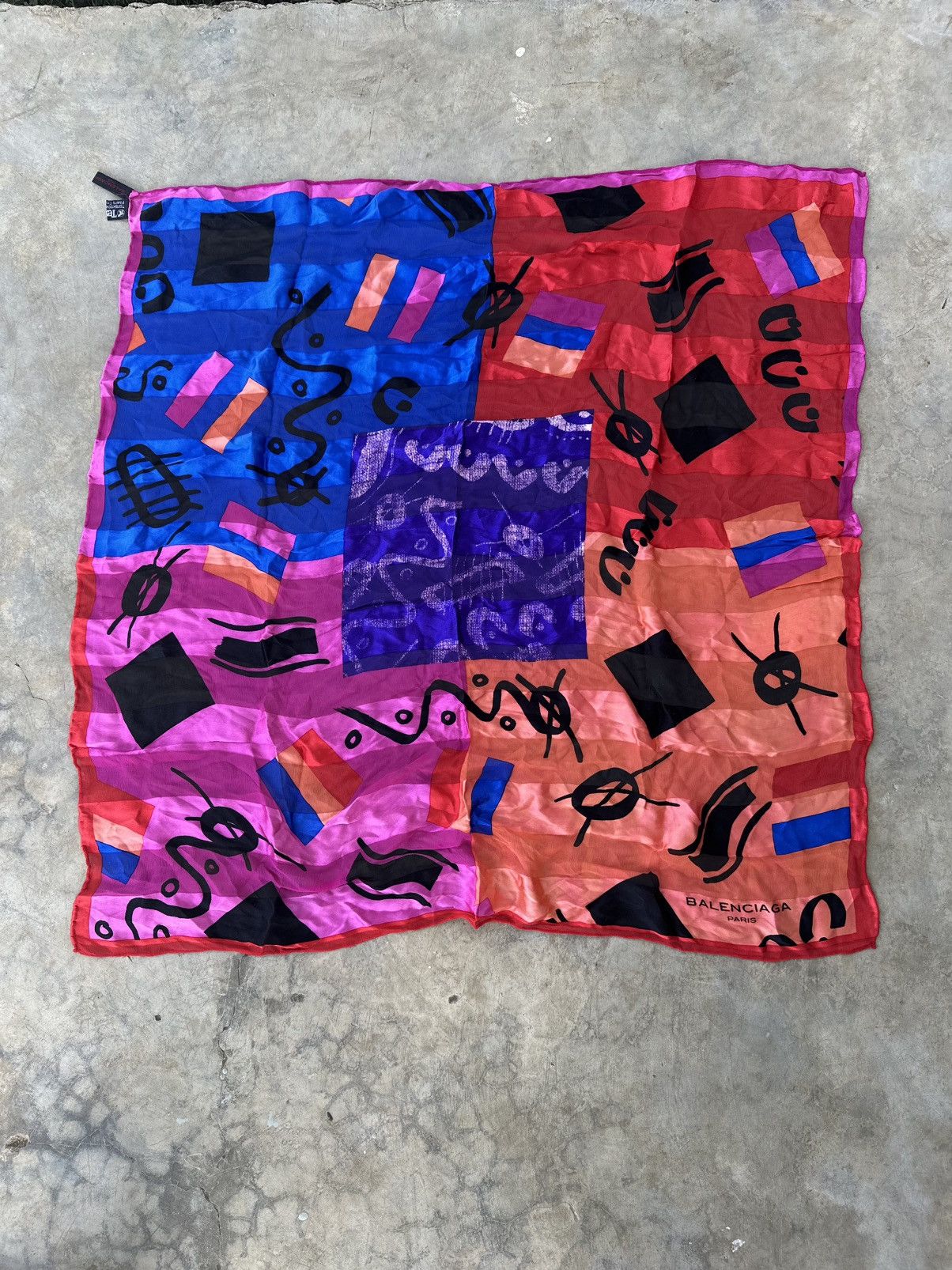 Balenciaga Balenciaga - Vintage Abstract Silk Scarves Size ONE SIZE - 3 Thumbnail