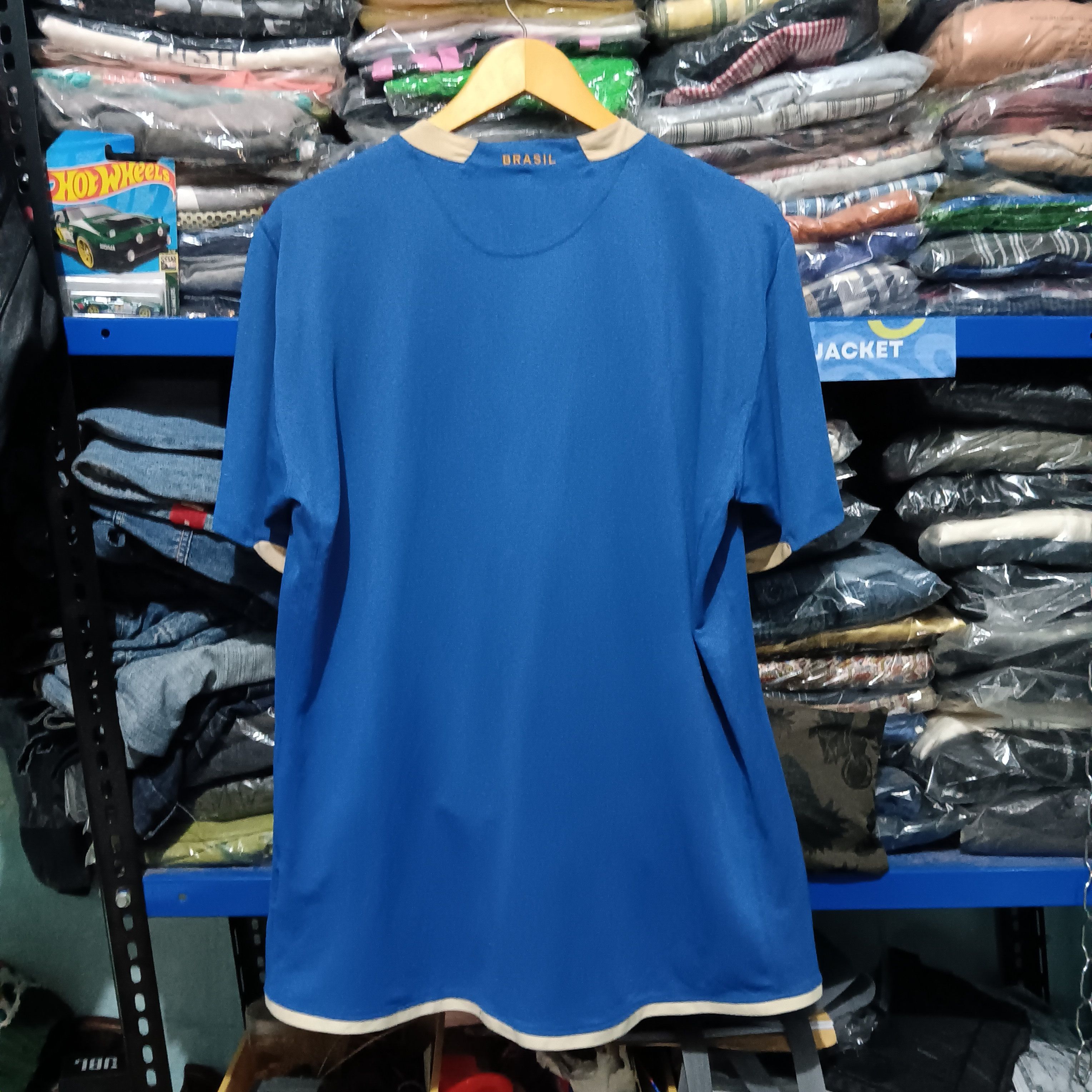 Nike Vintage Nike Brazil away jersey Size US XL / EU 56 / 4 - 7 Thumbnail