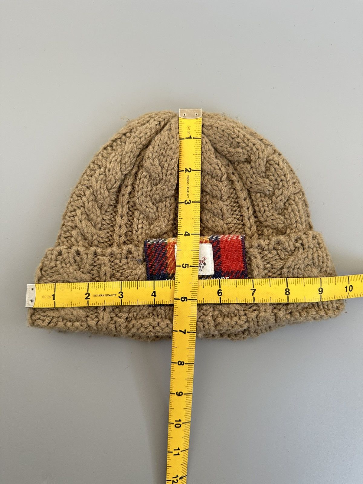 Harris Tweed Distinctive Harris Tweed Beige Cable Knit Beanie Size ONE SIZE - 7 Thumbnail