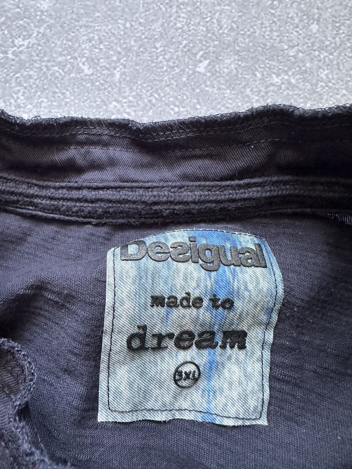 Designer × Japanese Brand Long sleeve t-shirt Desigual XXXL crazy shirts Size US XXL / EU 58 / 5 - 5 Thumbnail