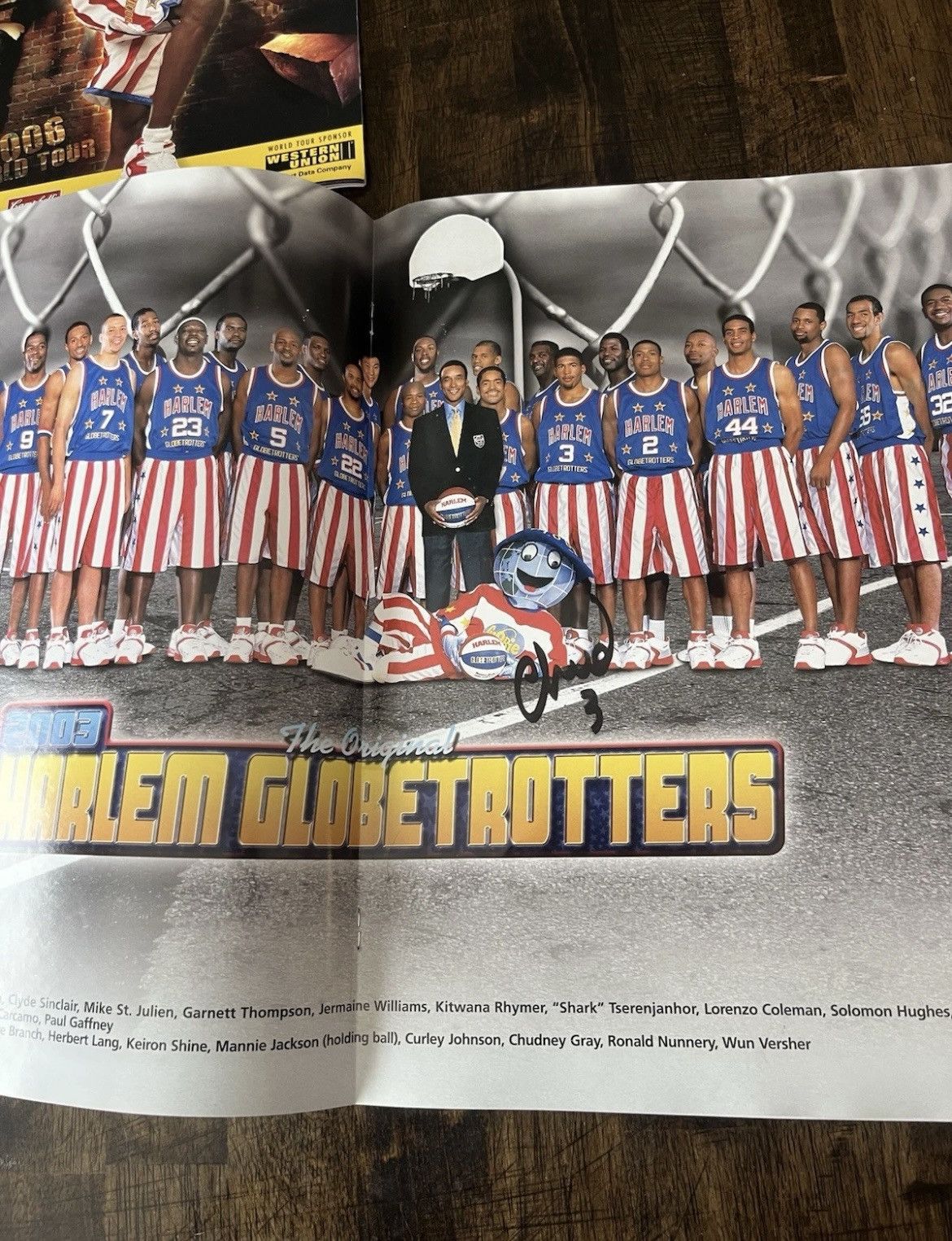 Harlem Globetrotters RARE Harlem Globetrotters SIGNED Flight Time Gaffney +15 Size ONE SIZE - 7 Thumbnail