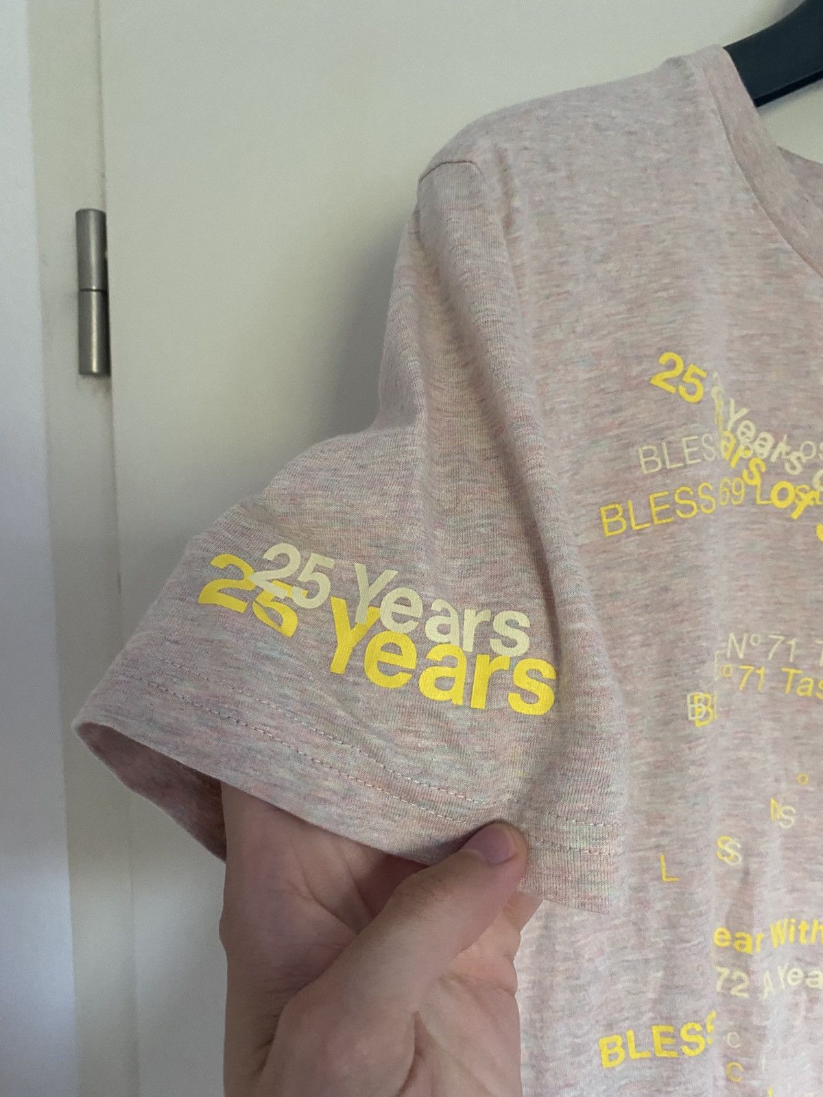 Bless Bless Service Nº75 Multicollection IV T-Shirt Size US S / EU 44-46 / 1 - 3 Thumbnail