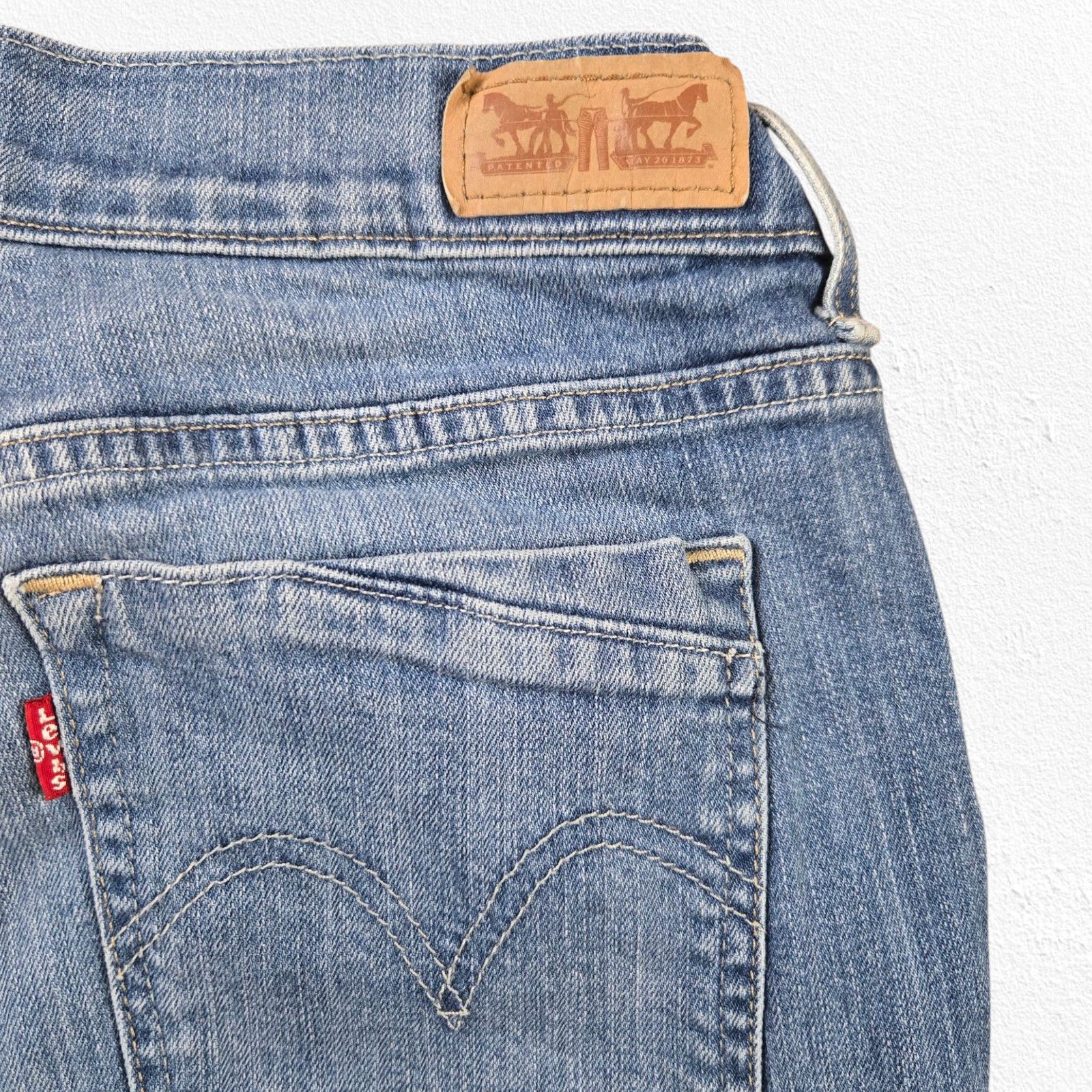 Levi's Levi's 517 Medium Wash Mid Rise Cropped Capri Jeans Size 8 Size 30" / US 8 / IT 44 - 7 Thumbnail
