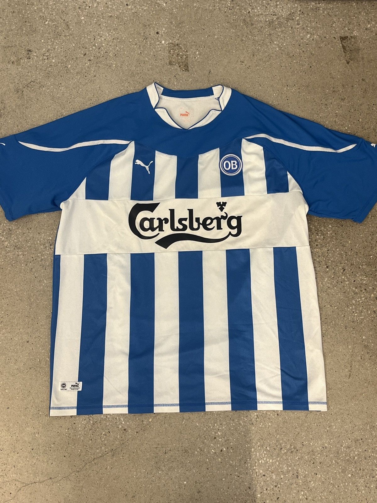 Puma BK Odense 2011/2012 Home Jersey Size US XXL / EU 58 / 5 - 1 Thumbnail
