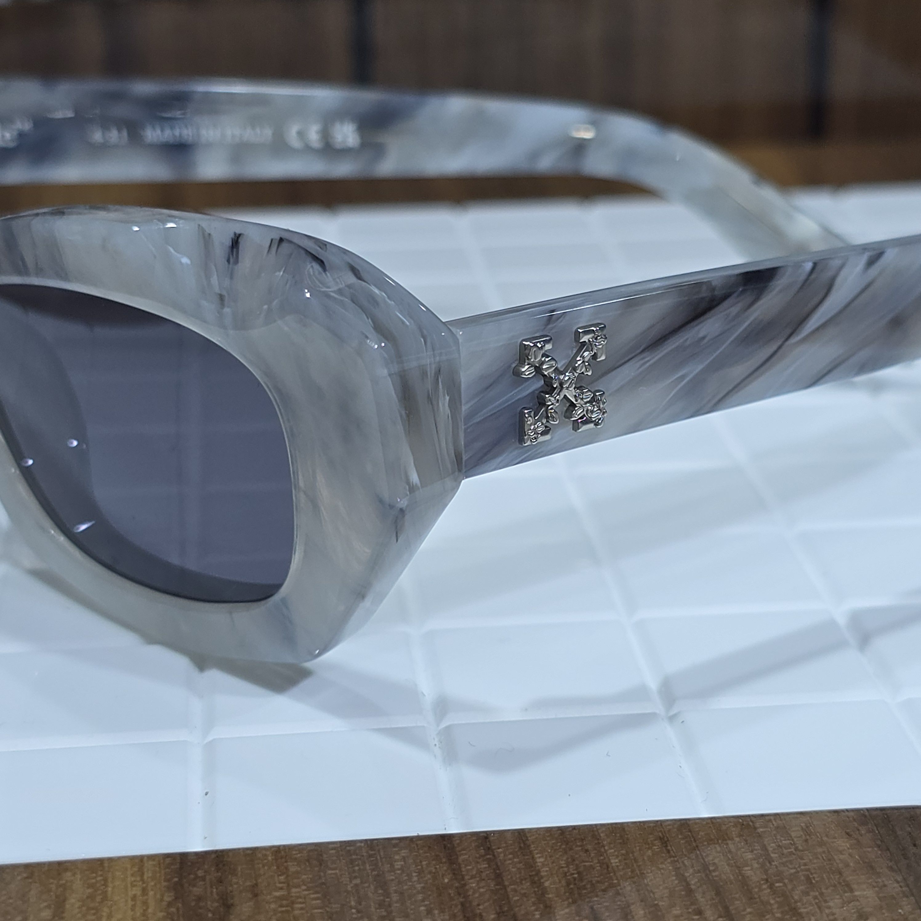 Off-White OFF WHITE Marble-effect Sunglasses Size ONE SIZE - 6 Thumbnail