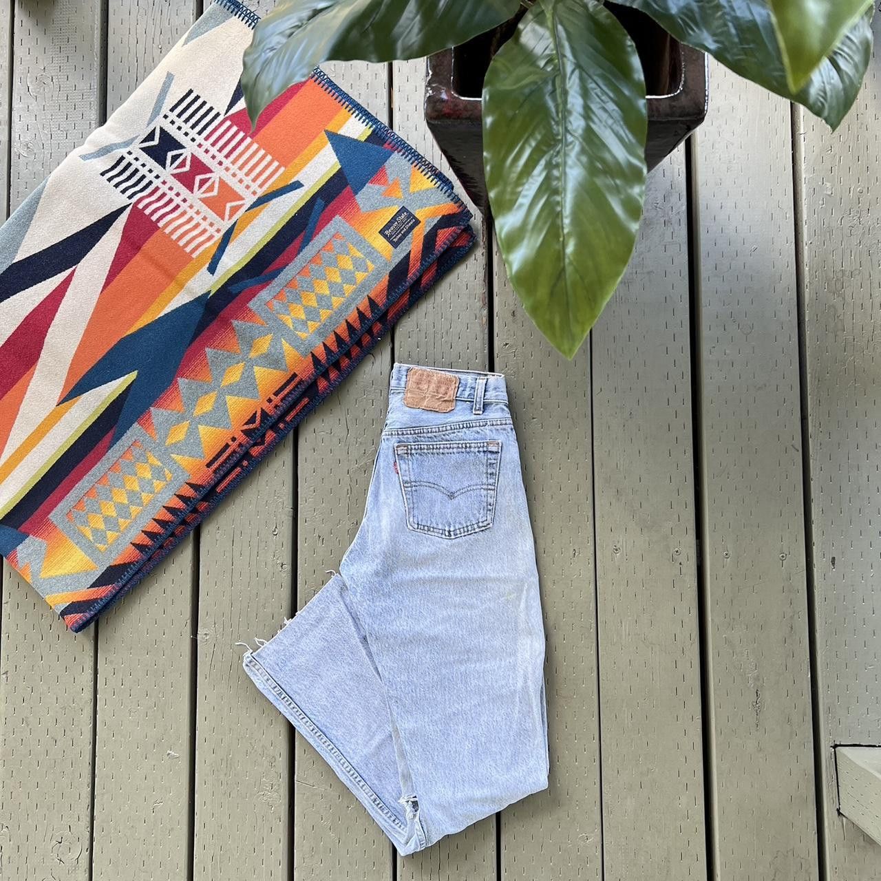 Levi's Vintage Levis 501 Jeans Men 26x30 Made in USA Button Fly Size US 26 / EU 42 - 1 Thumbnail