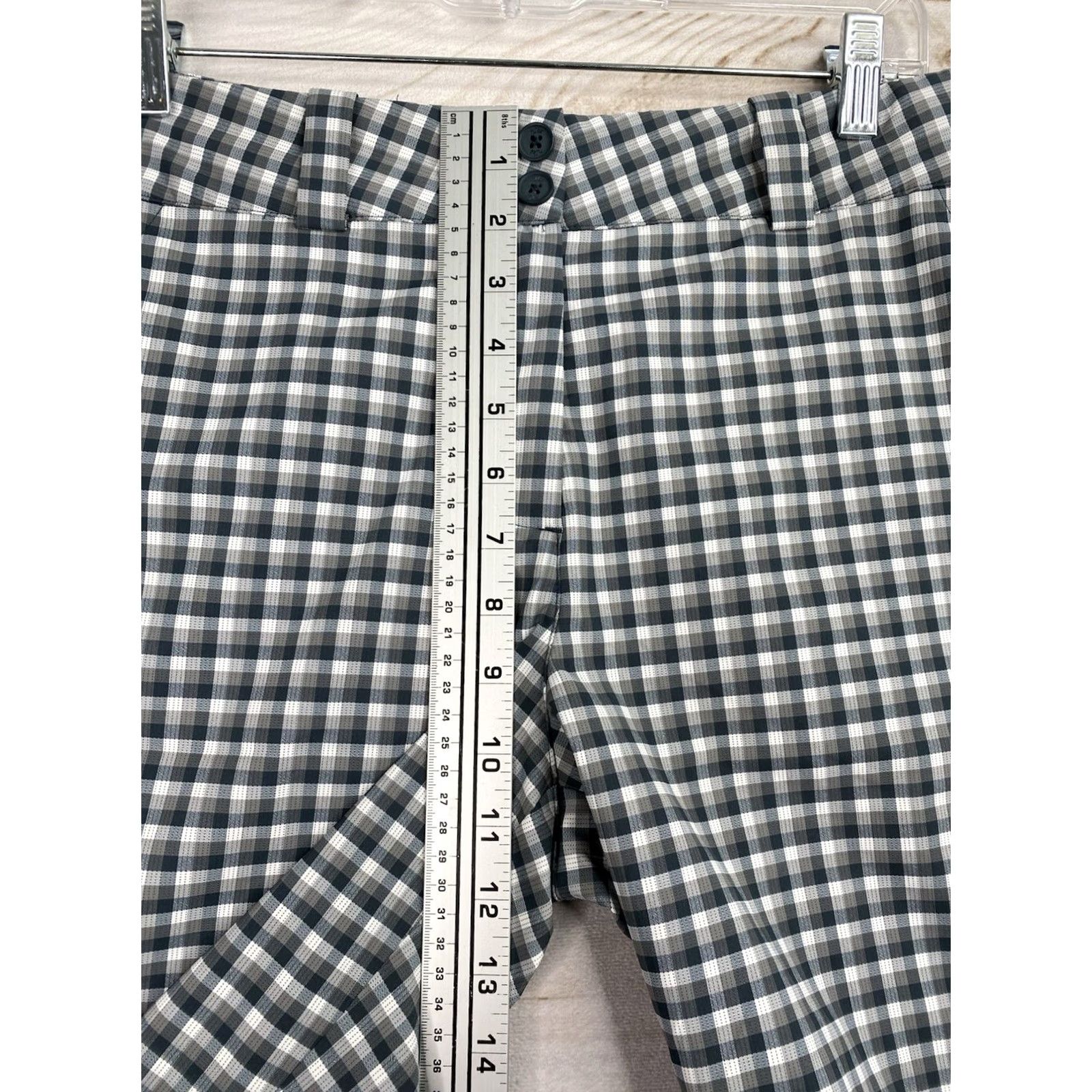 Nike Nike Golf Shorts Womens 8 Green Gray Plaid Dri-Fit Nylon Blend Stretch Bermuda Activewear Athletic Outfit Womens 8 Nike Golf Shorts Size 30" / US 8 / IT 44 - 3 Thumbnail