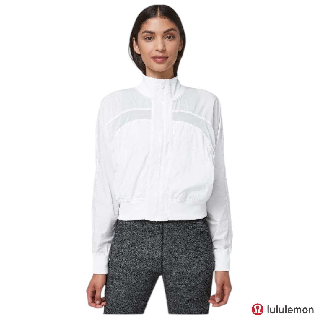 Lululemon NWT- Lululemon Serve It Full Zip Mesh Windbreaker Jacket Size M / US 6-8 / IT 42-44 - 1 Thumbnail