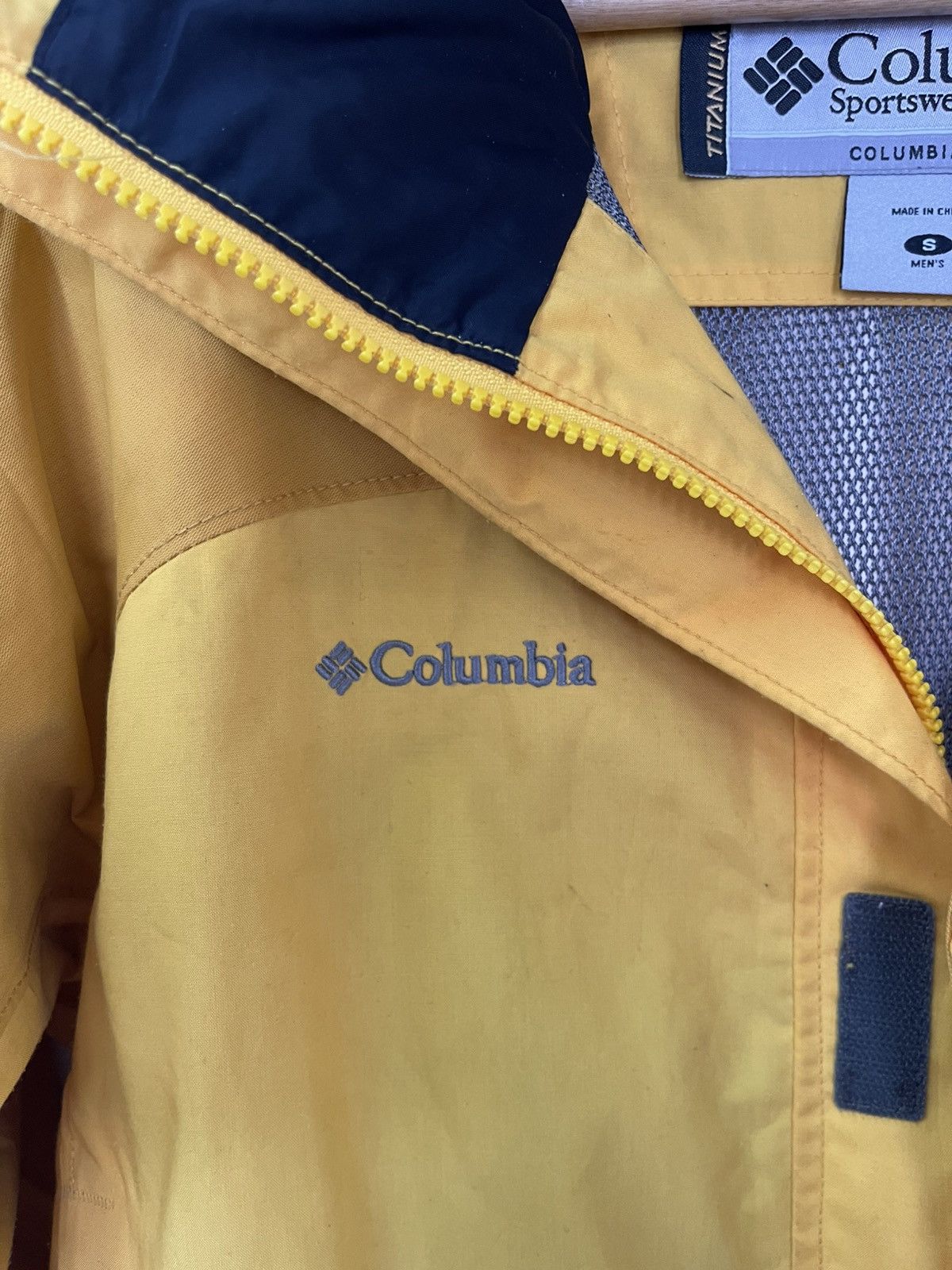 Columbia COLUMBIA OMNI TECH TITANIUM JACKET OUTDOOR Size US S / EU 44-46 / 1 - 5 Thumbnail