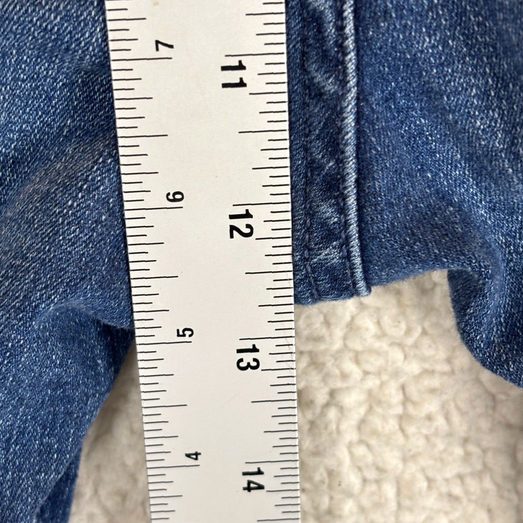 Guess VINTAGE Guess Shorts Men 36 Denim Blue 90s Baggy Workwear Medium Wash 5-Pocket Design Casual Mens Size US 36 / EU 52 - 6 Thumbnail