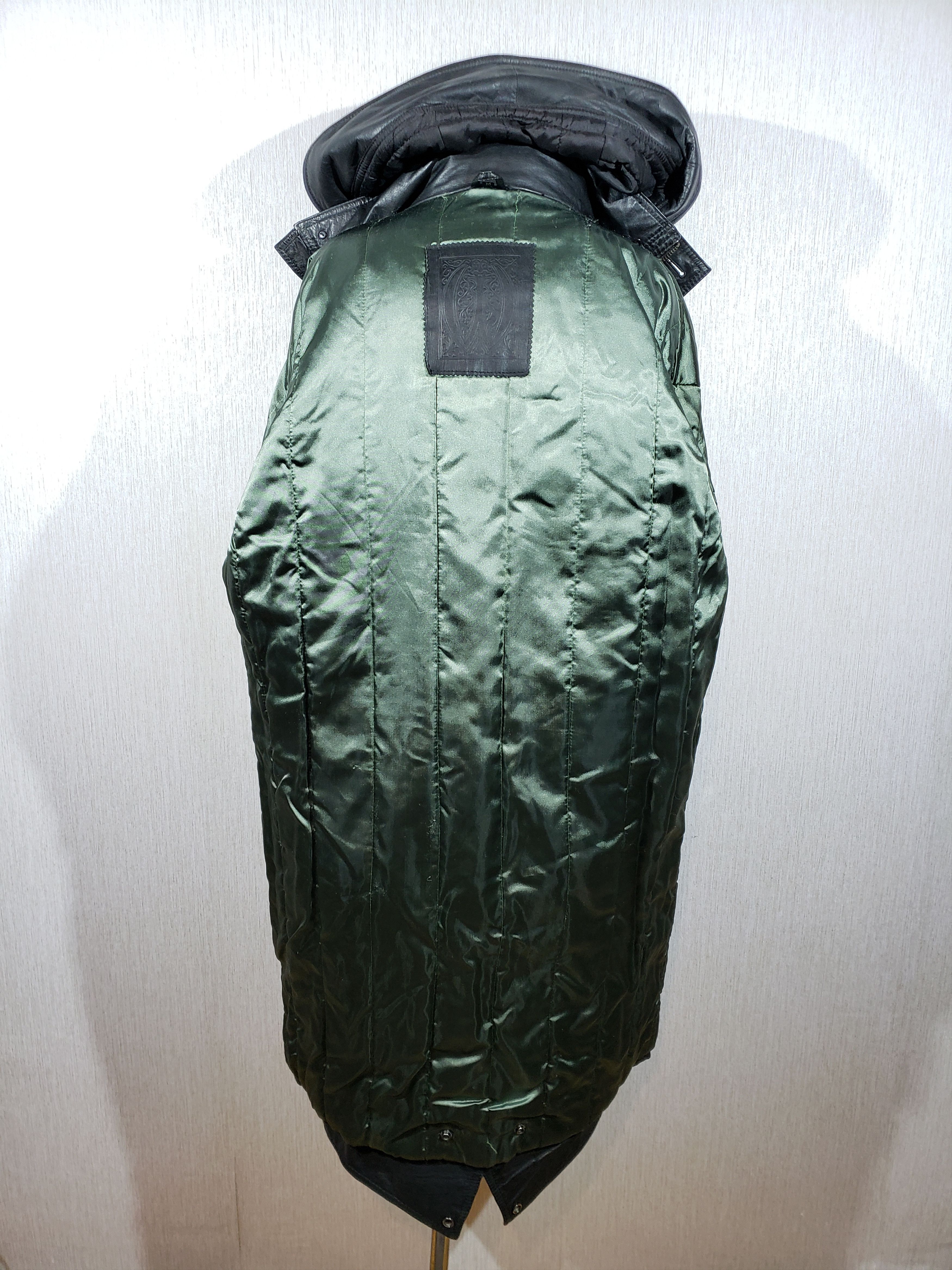 Uniqlo Black long men's coat with a hood. Size US L / EU 52-54 / 3 - 6 Thumbnail