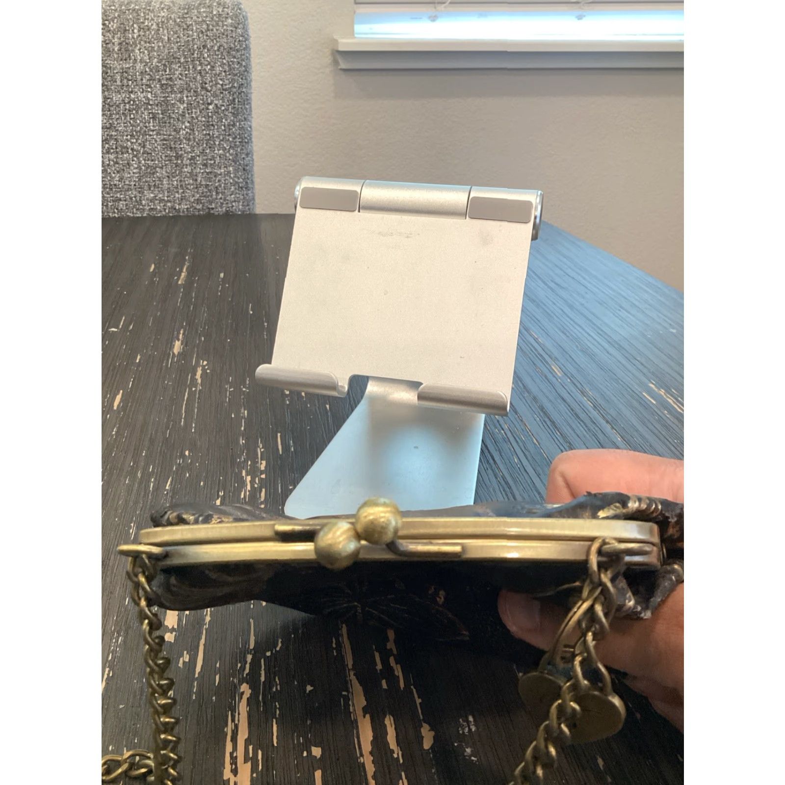 Vintage VINTAGE American Rag Crossbody Bag Purse Small Gold Bronze Faux Leather 1984 Womens Small Gold Bronze Hardware Latch Bag Size ONE SIZE - 7 Thumbnail
